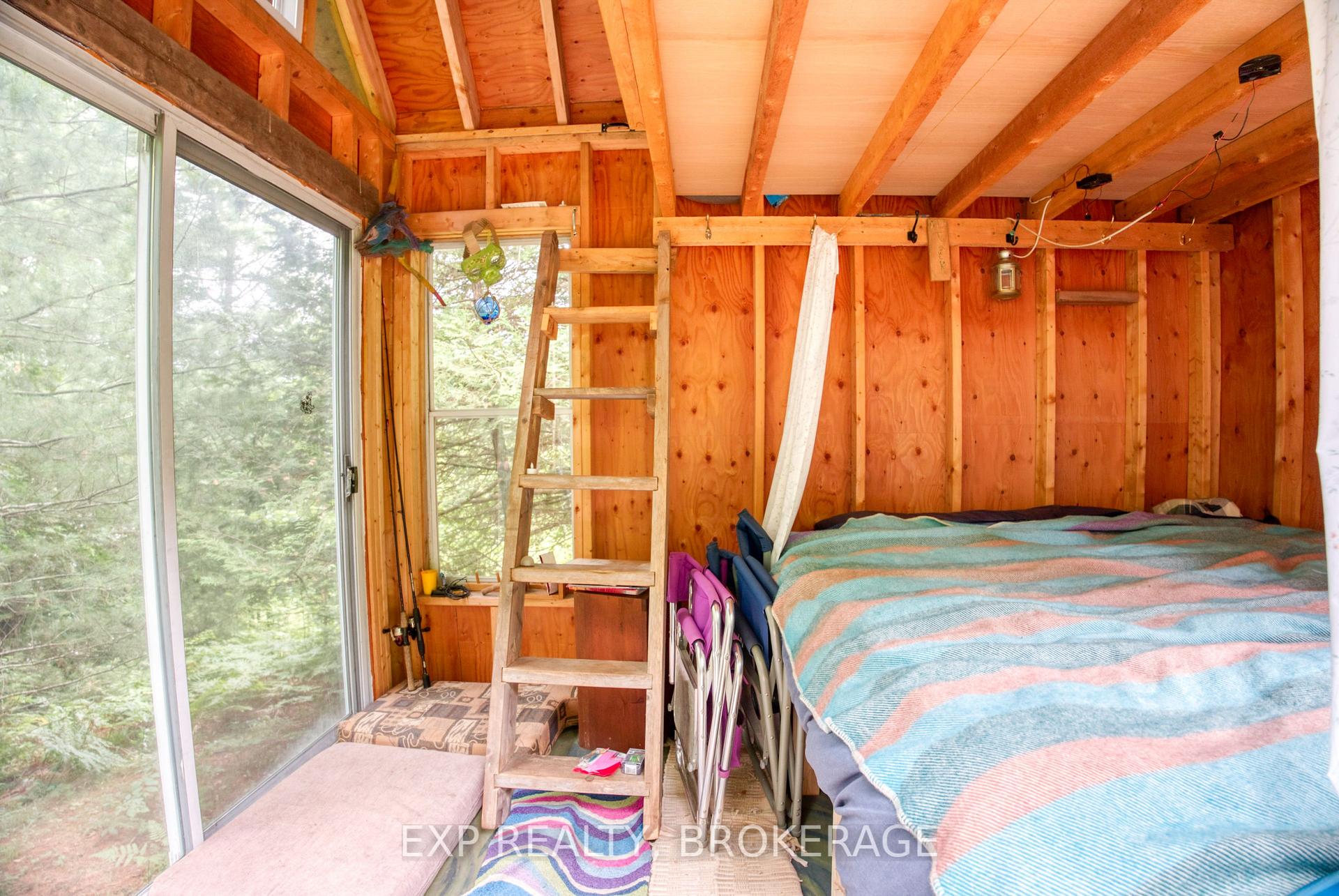 Photo 15 of 1129 Farm Lake Lane, Frontenac, Frontenac North — HOMEH