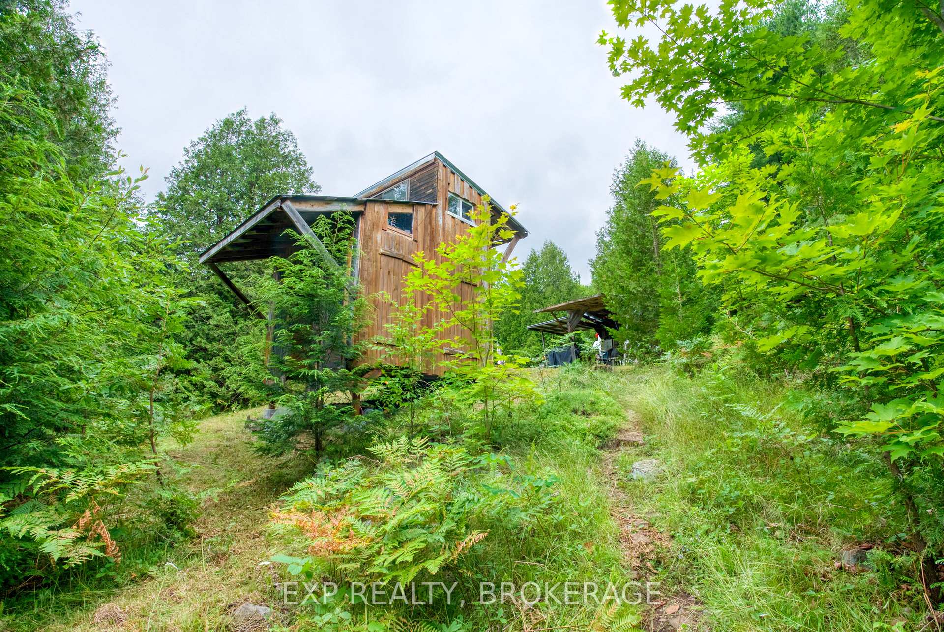 Photo 17 of 1129 Farm Lake Lane, Frontenac, Frontenac North — HOMEH