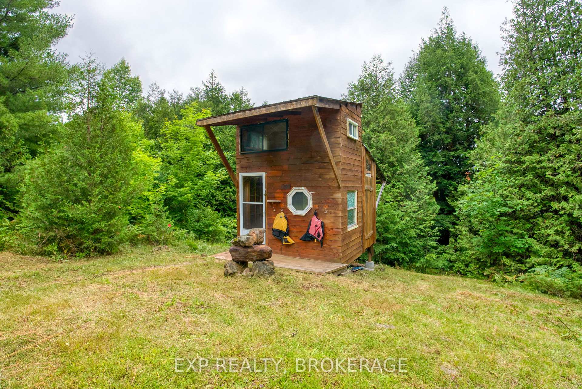 Photo 19 of 1129 Farm Lake Lane, Frontenac, Frontenac North — HOMEH