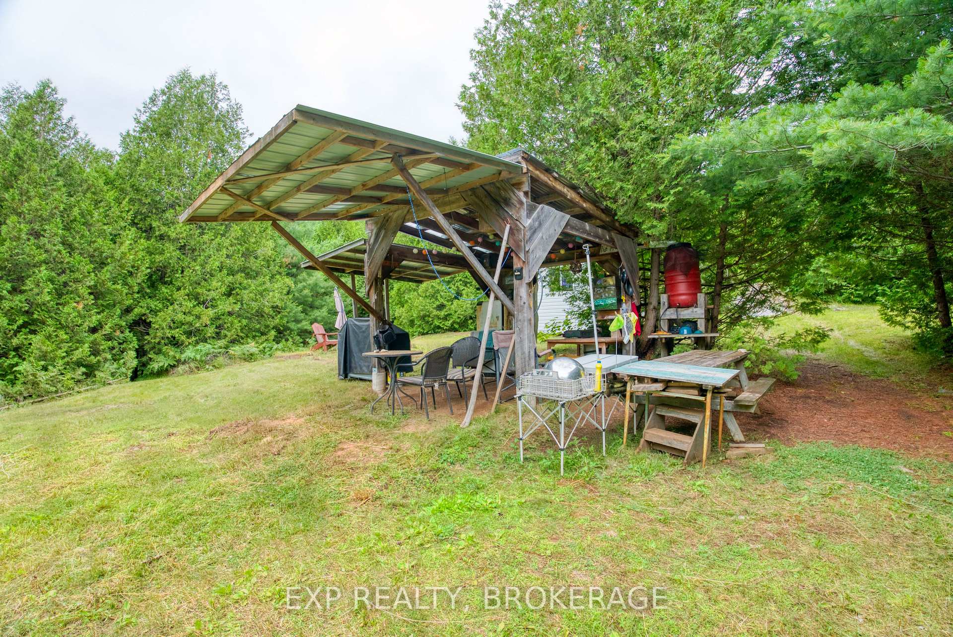 Photo 25 of 1129 Farm Lake Lane, Frontenac, Frontenac North — HOMEH