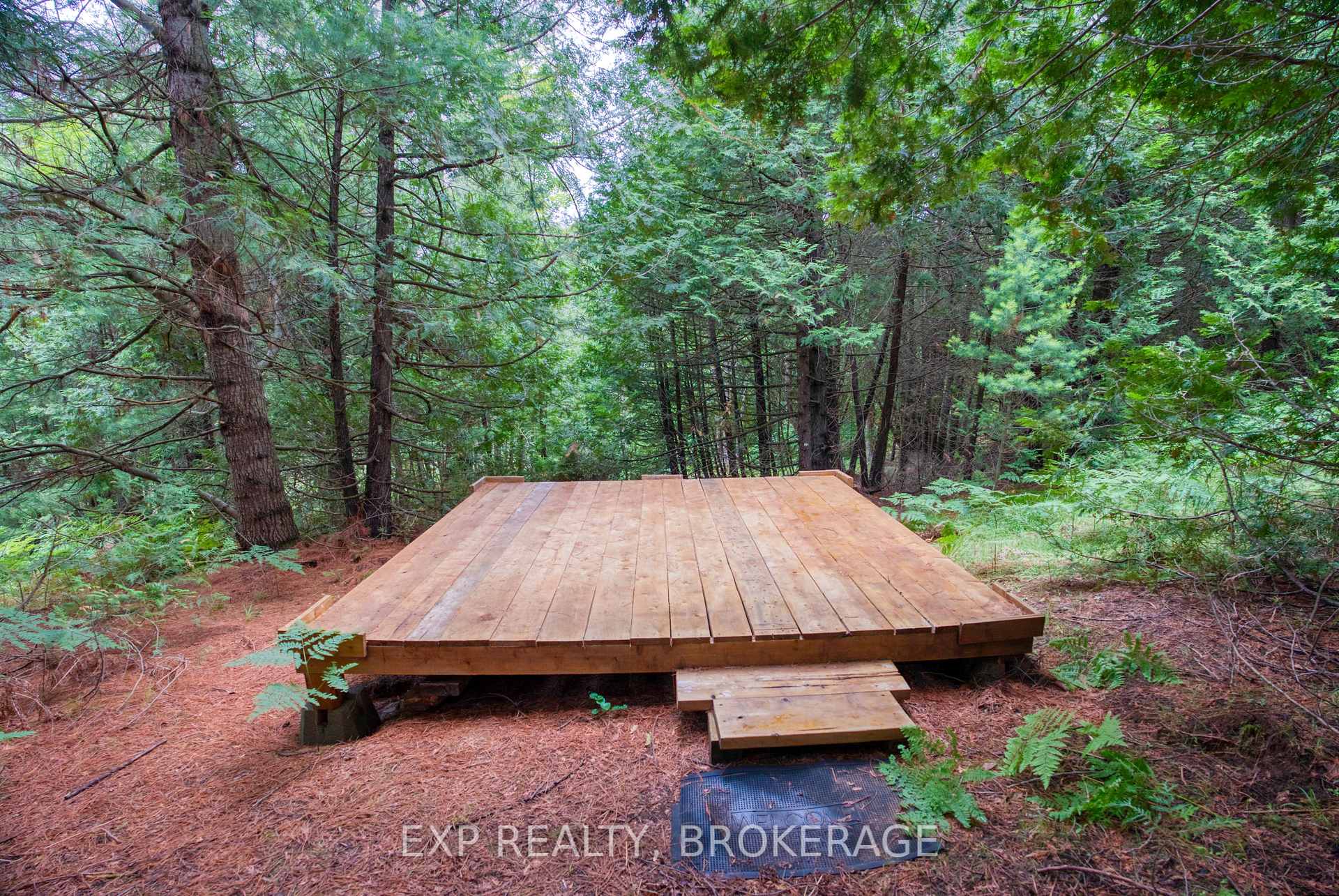Photo 28 of 1129 Farm Lake Lane, Frontenac, Frontenac North — HOMEH