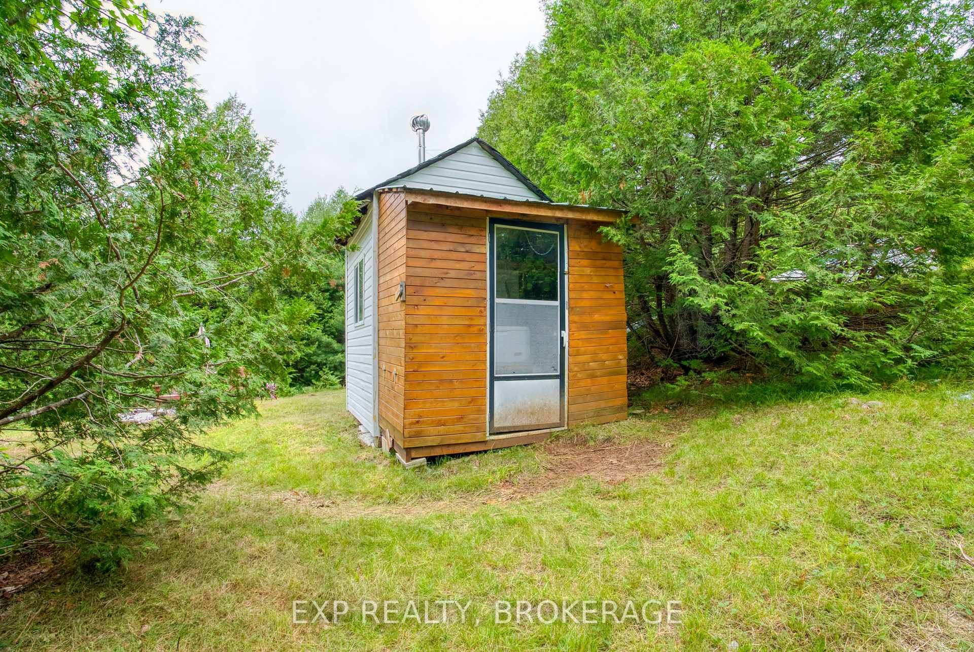 Photo 34 of 1129 Farm Lake Lane, Frontenac, Frontenac North — HOMEH