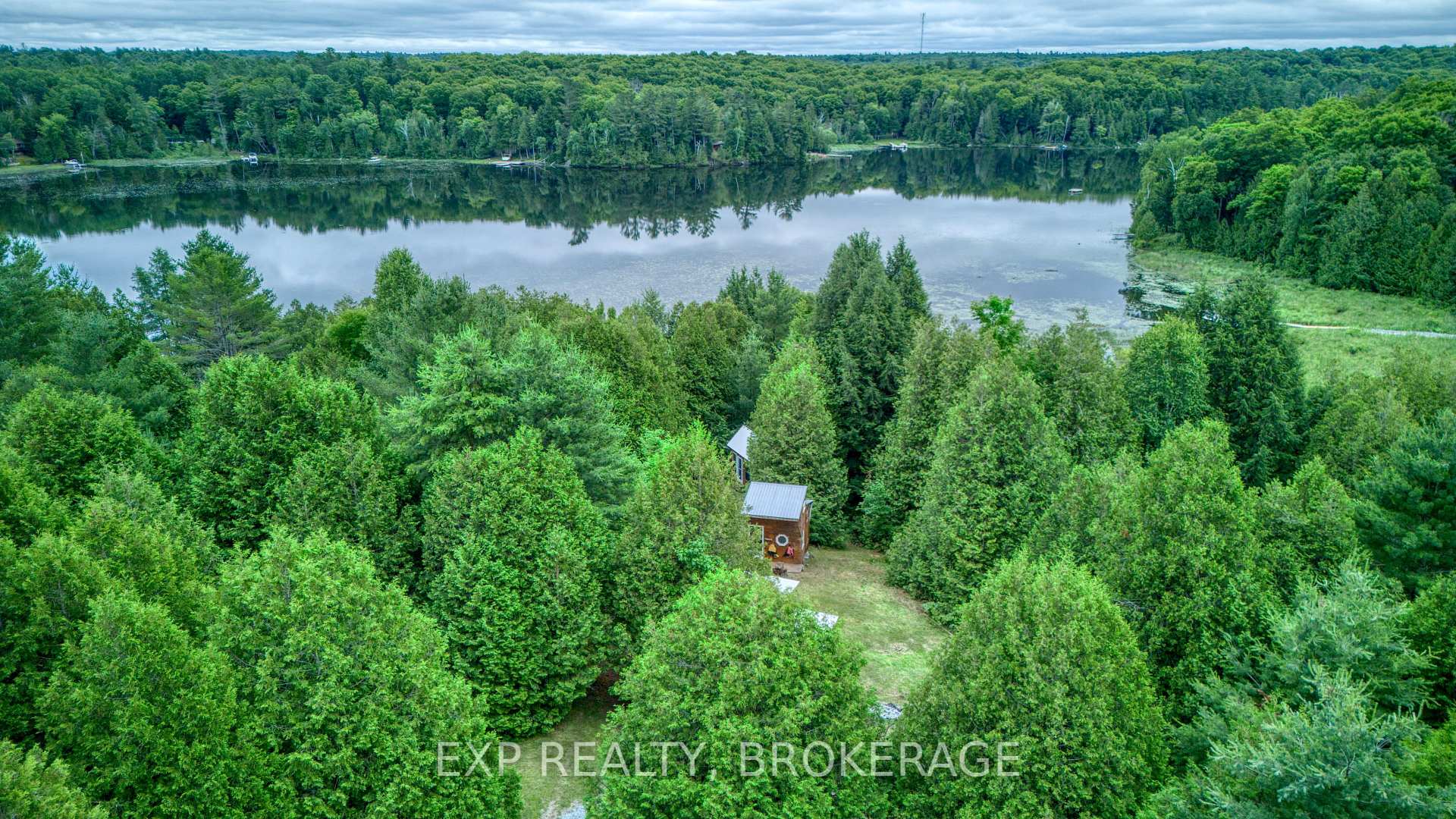 Photo 37 of 1129 Farm Lake Lane, Frontenac, Frontenac North — HOMEH