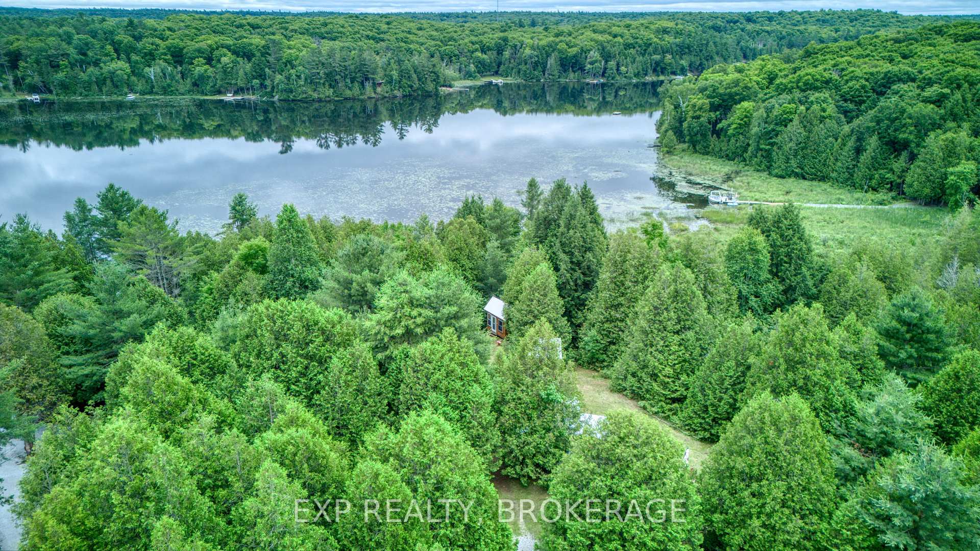 Photo 39 of 1129 Farm Lake Lane, Frontenac, Frontenac North — HOMEH