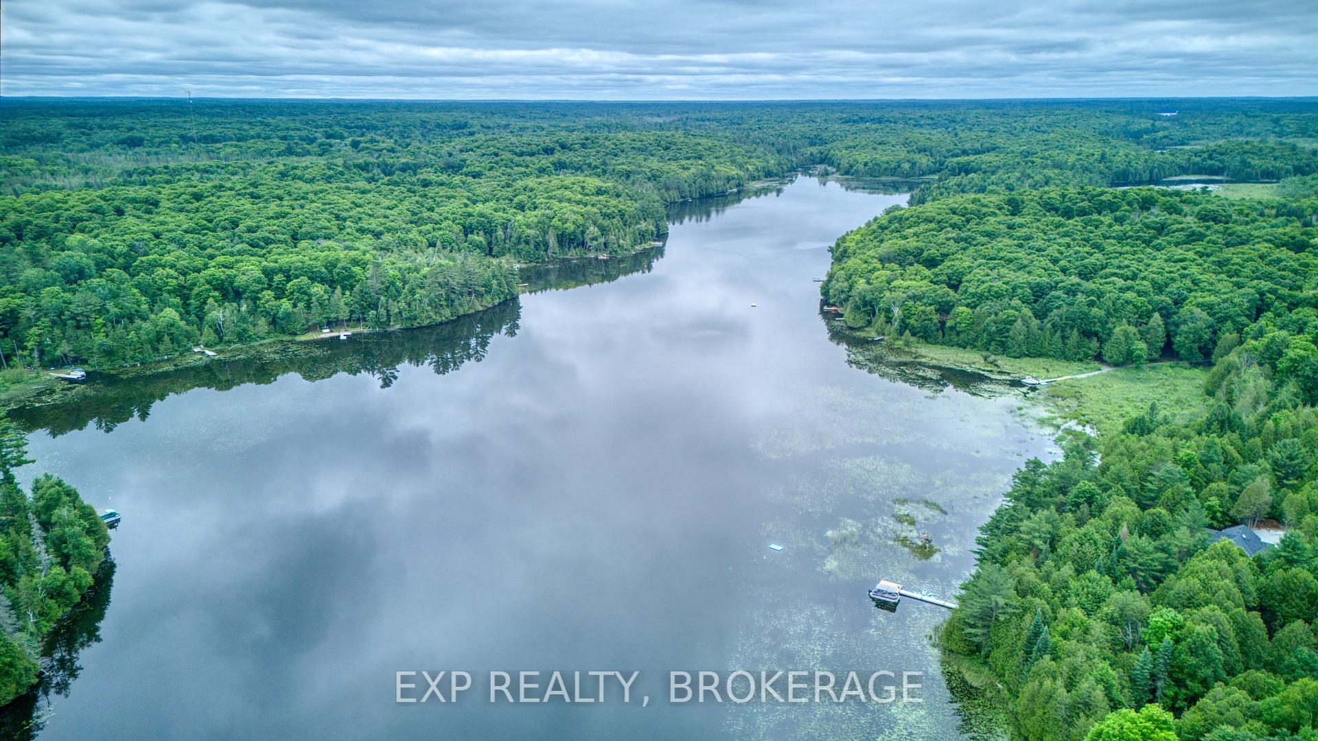 Photo 42 of 1129 Farm Lake Lane, Frontenac, Frontenac North — HOMEH