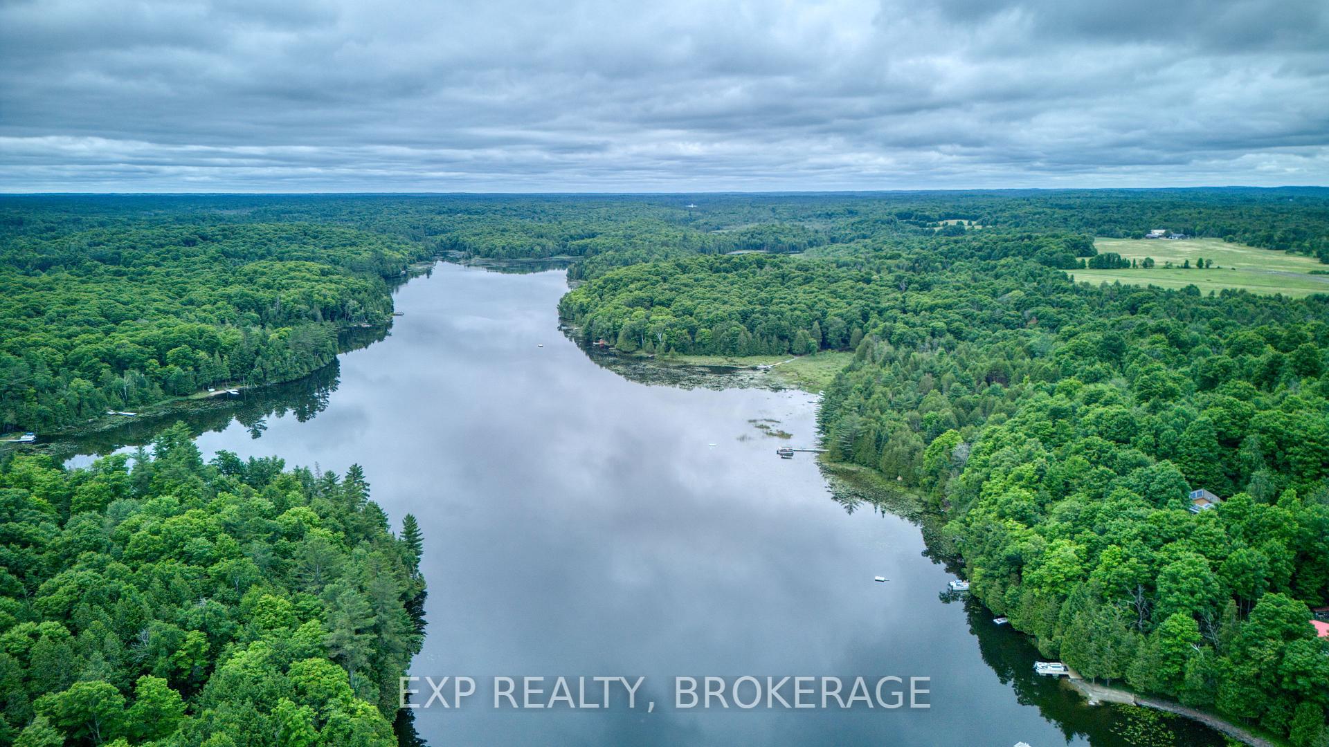 Photo 43 of 1129 Farm Lake Lane, Frontenac, Frontenac North — HOMEH