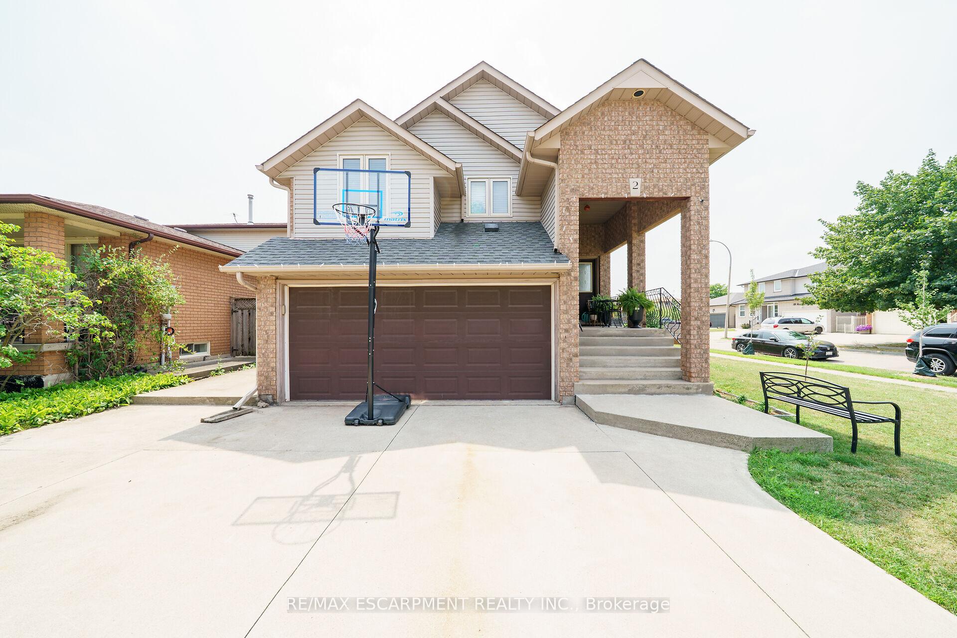 Photo 2 of 2 Tyler Drive, Hamilton, Stoney Creek — HOMEH