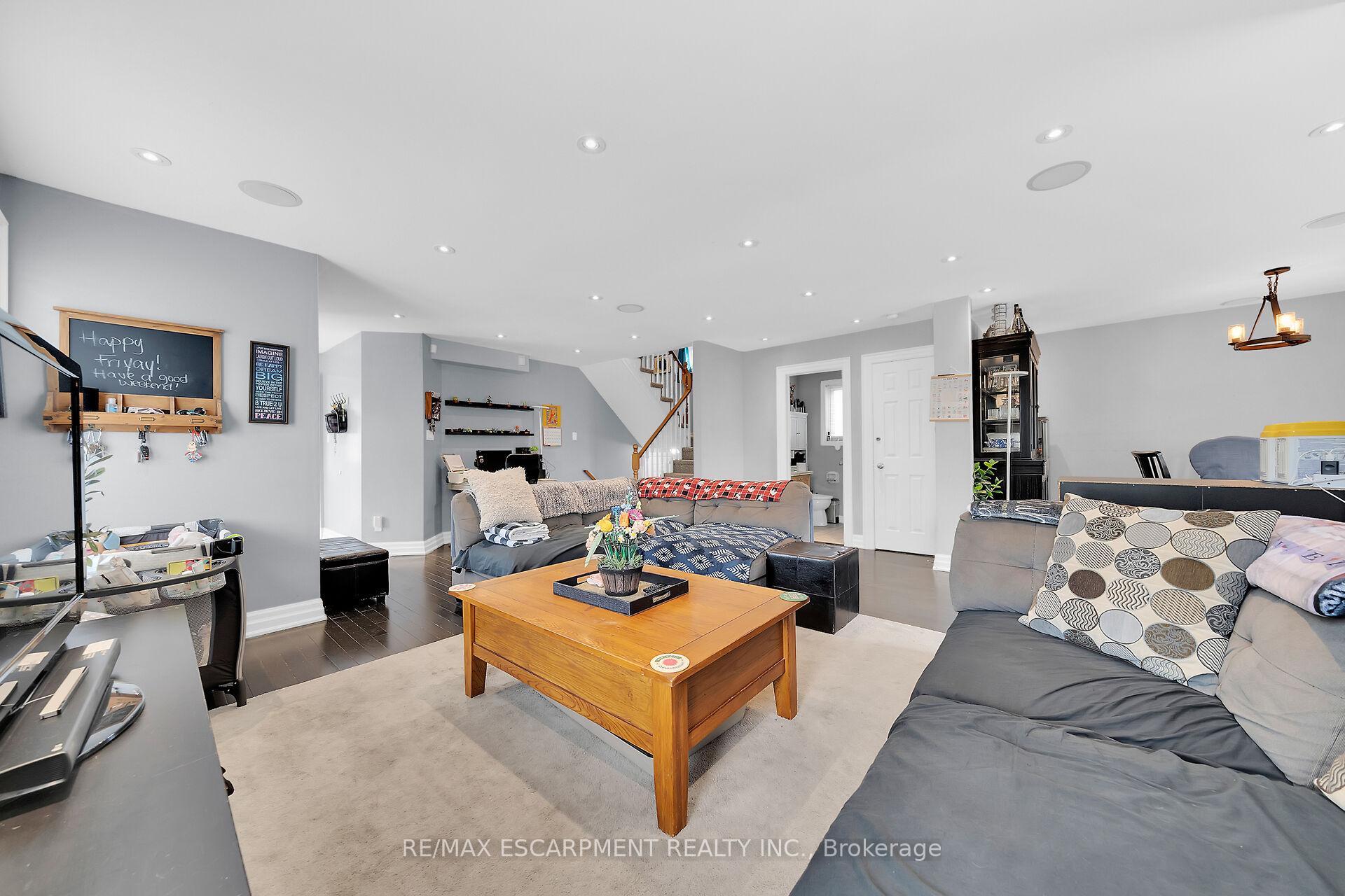 Photo 9 of 2 Tyler Drive, Hamilton, Stoney Creek — HOMEH