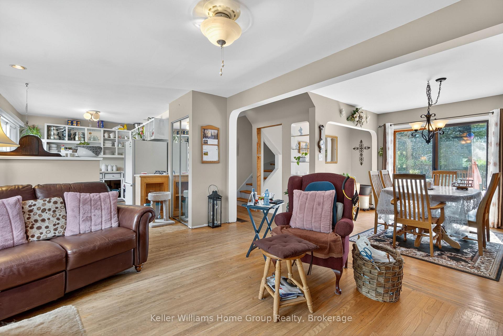Photo 6 of 4 Western Avenue, Guelph, Junction/Onward Willow — HOMEH