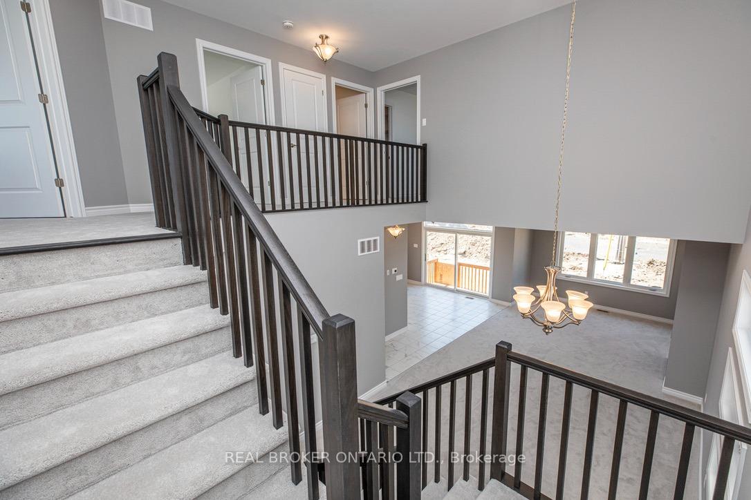 Photo 14 of 9 Griffith Way W, Carleton Place — HOMEH