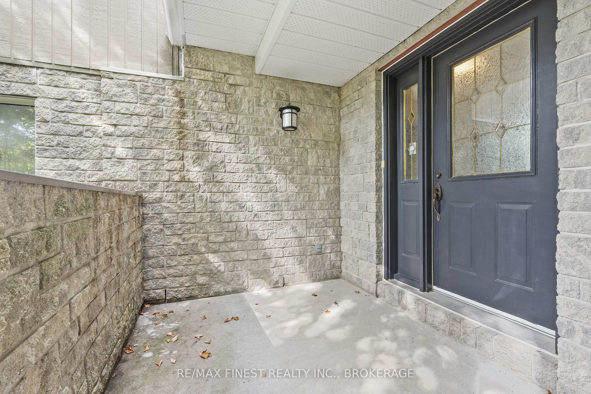 Photo 5 of 1835 Hitchcock Drive, Frontenac, Frontenac South — HOMEH