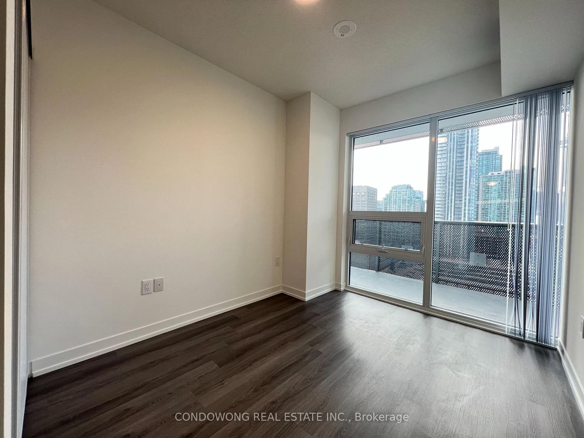 Photo 7 of Unit 2111, 138 Downes Street, Seguin, Waterfront Communities — HOMEH