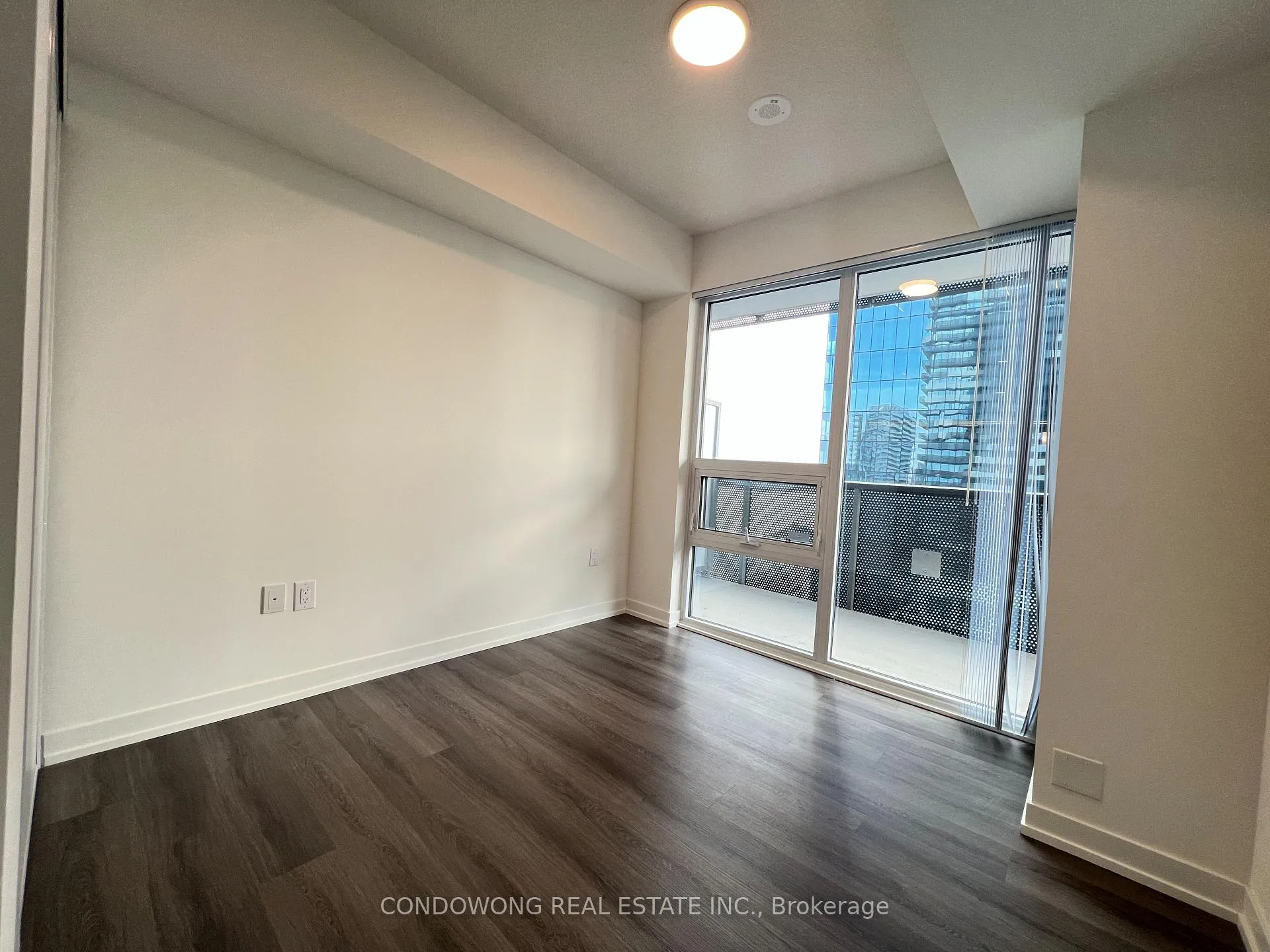 Photo 10 of Unit 2111, 138 Downes Street, Seguin, Waterfront Communities — HOMEH