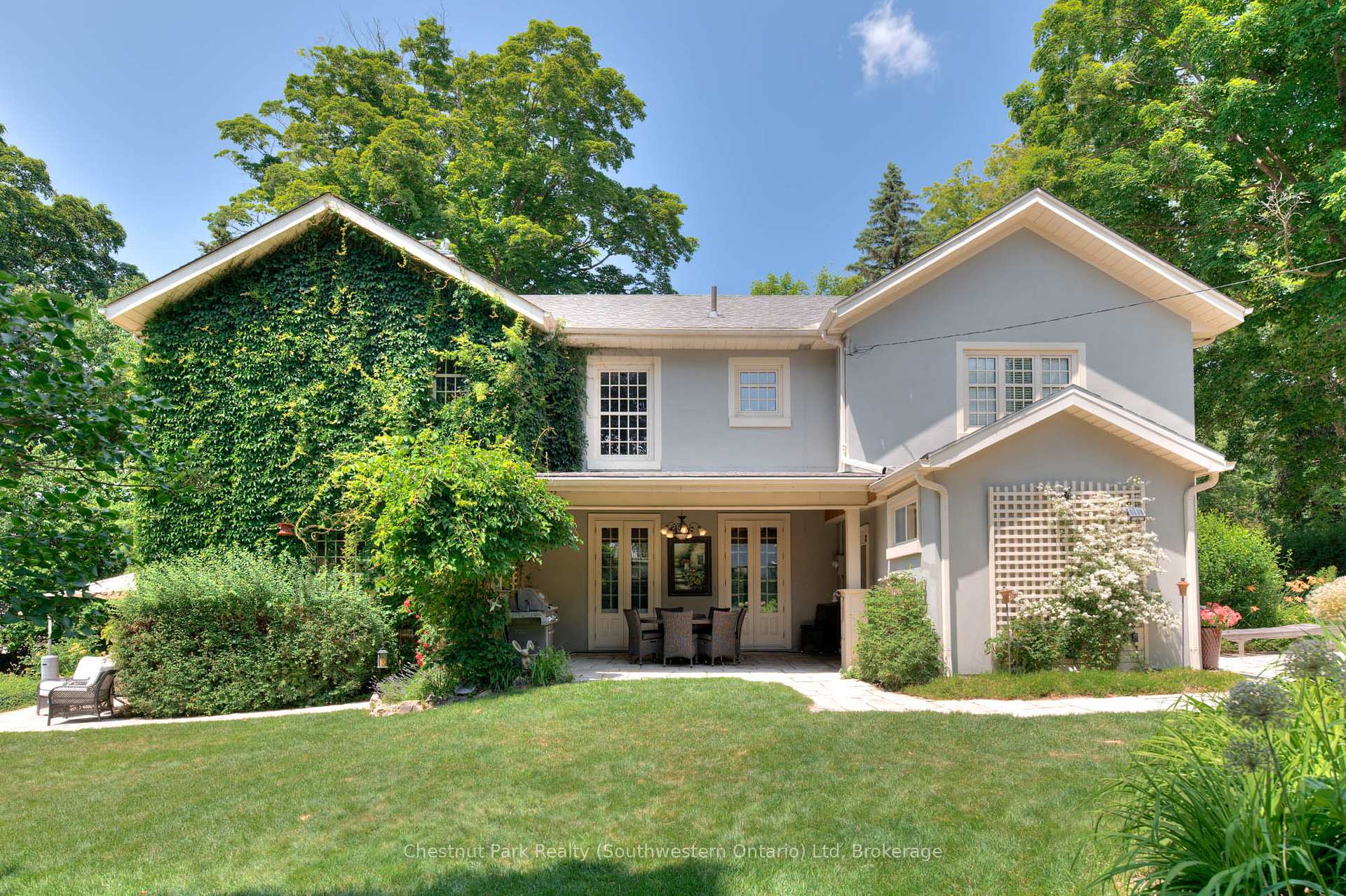 Front of 76 Queen Street