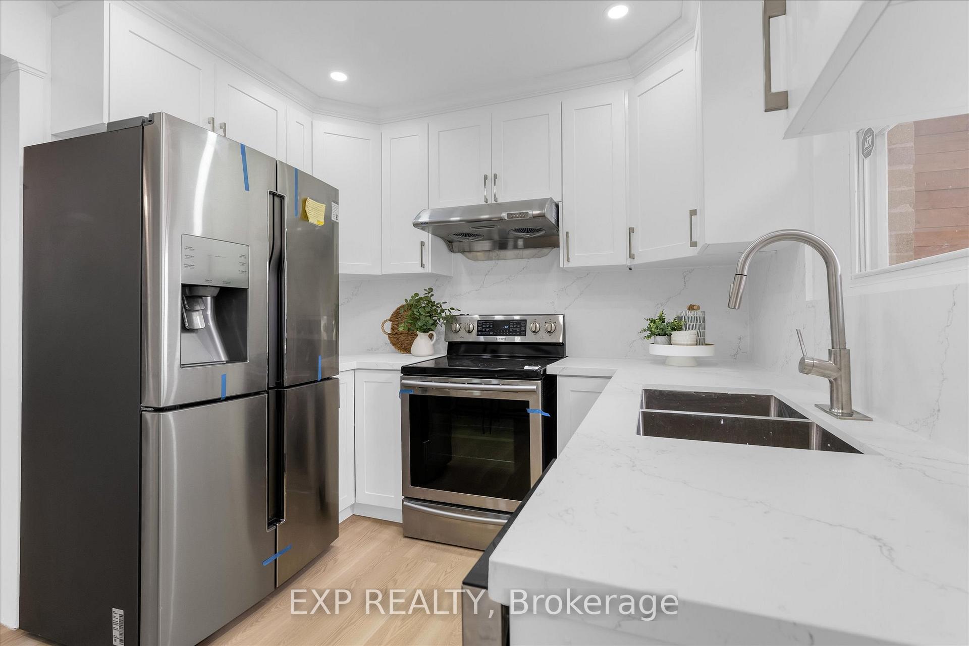 Photo 6 of 24 Eaton Place, Hamilton, McQuesten — HOMEH