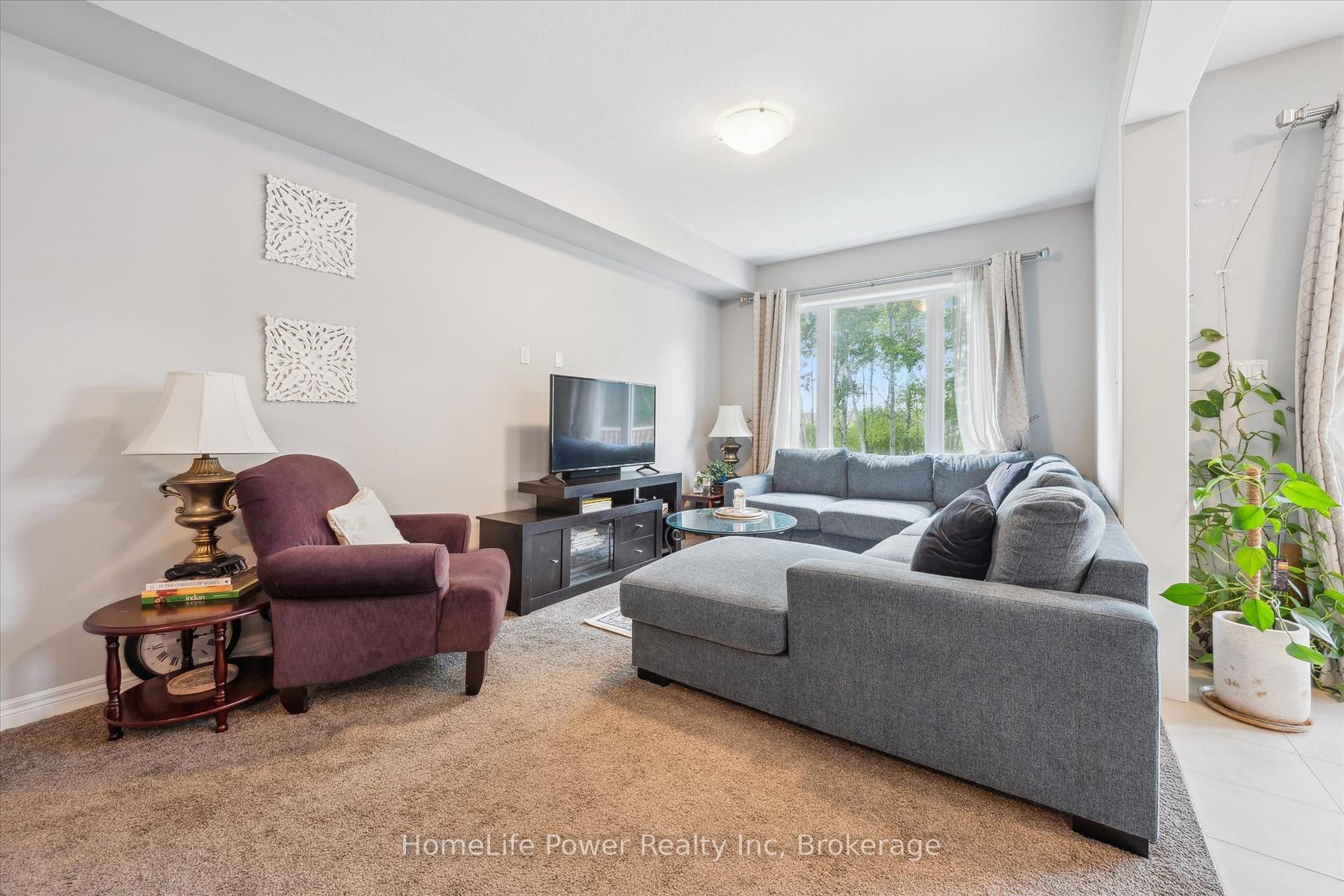 Photo 11 of 193 Macalister Boulevard, Guelph, Kortright East — HOMEH