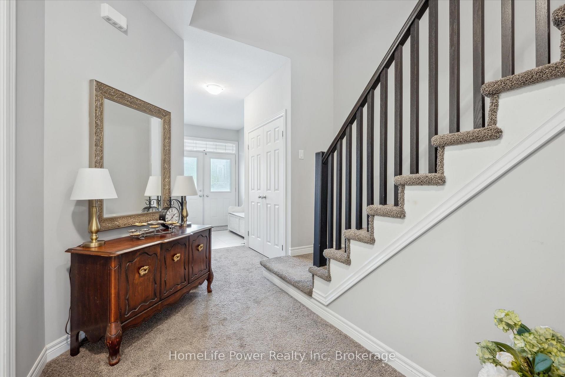Photo 22 of 193 Macalister Boulevard, Guelph, Kortright East — HOMEH