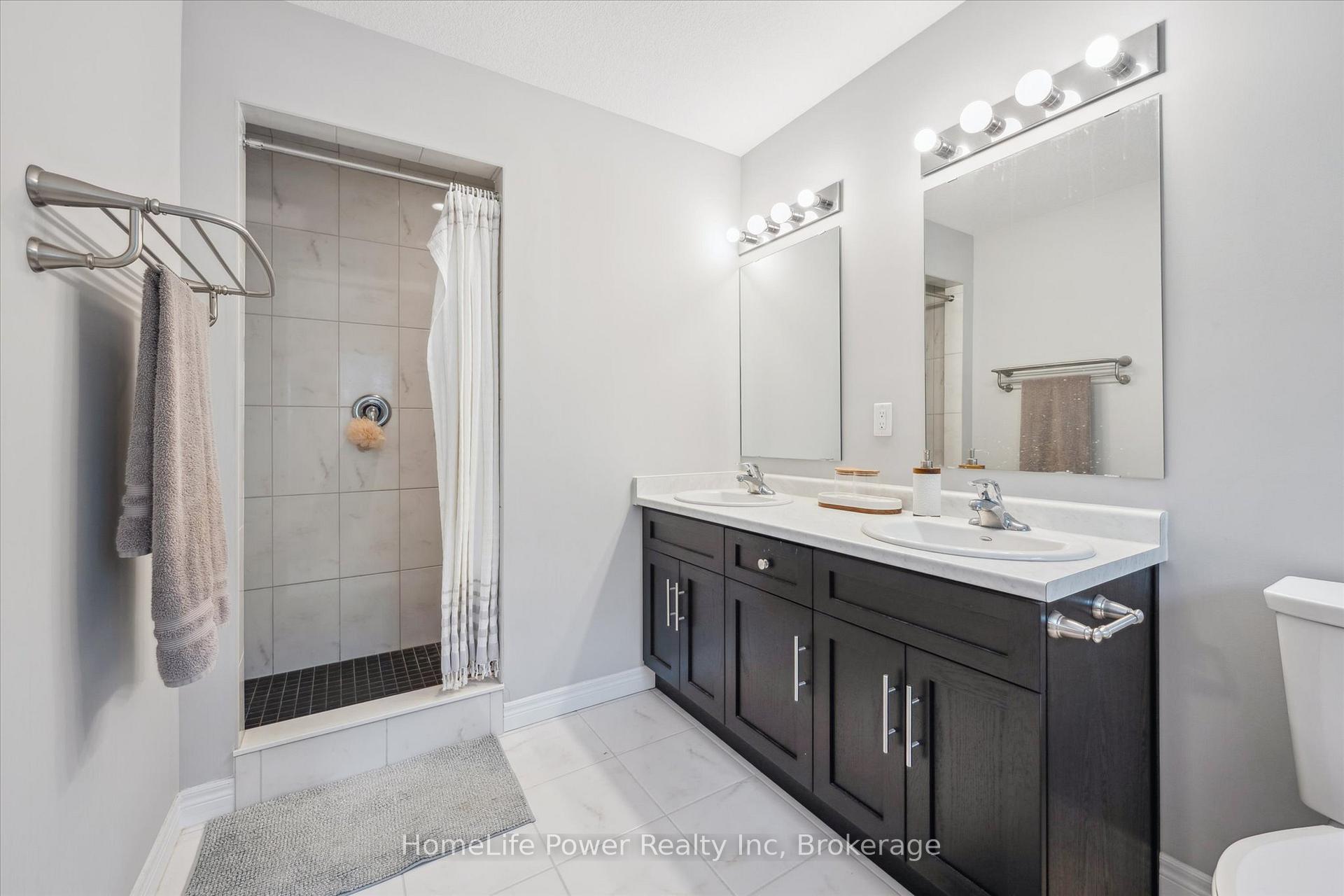 Photo 26 of 193 Macalister Boulevard, Guelph, Kortright East — HOMEH