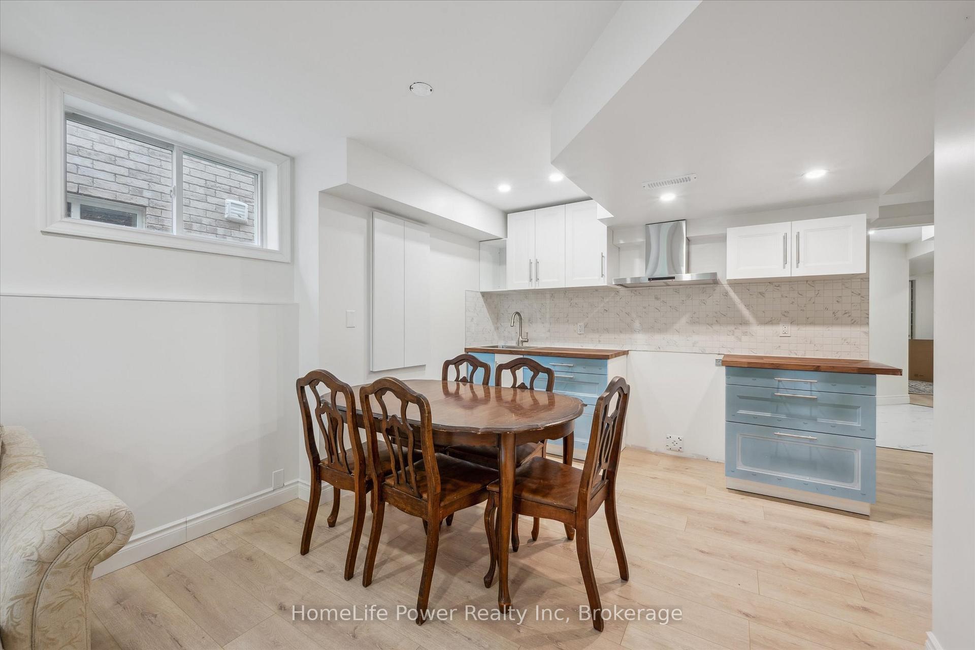 Photo 35 of 193 Macalister Boulevard, Guelph, Kortright East — HOMEH