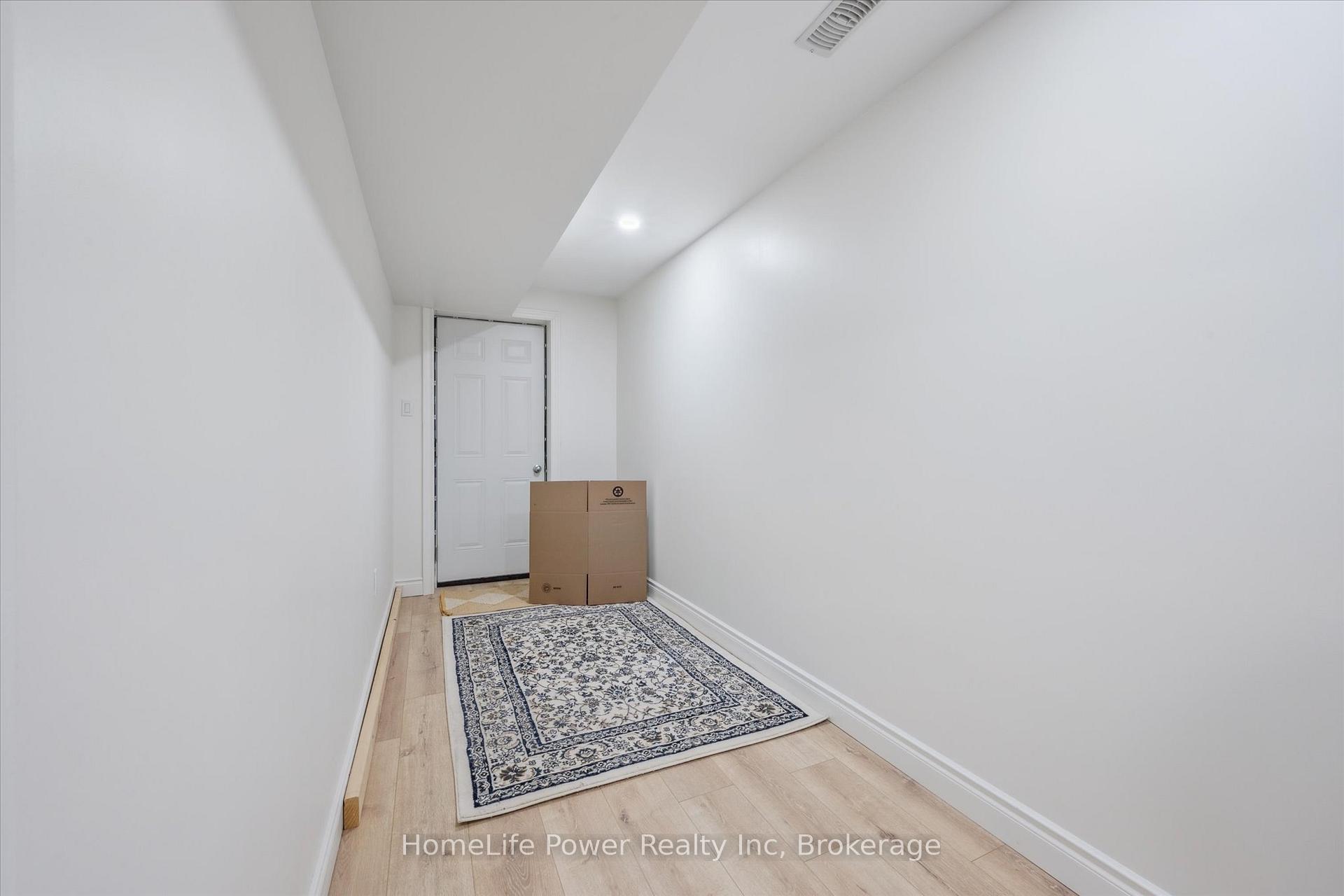 Photo 41 of 193 Macalister Boulevard, Guelph, Kortright East — HOMEH