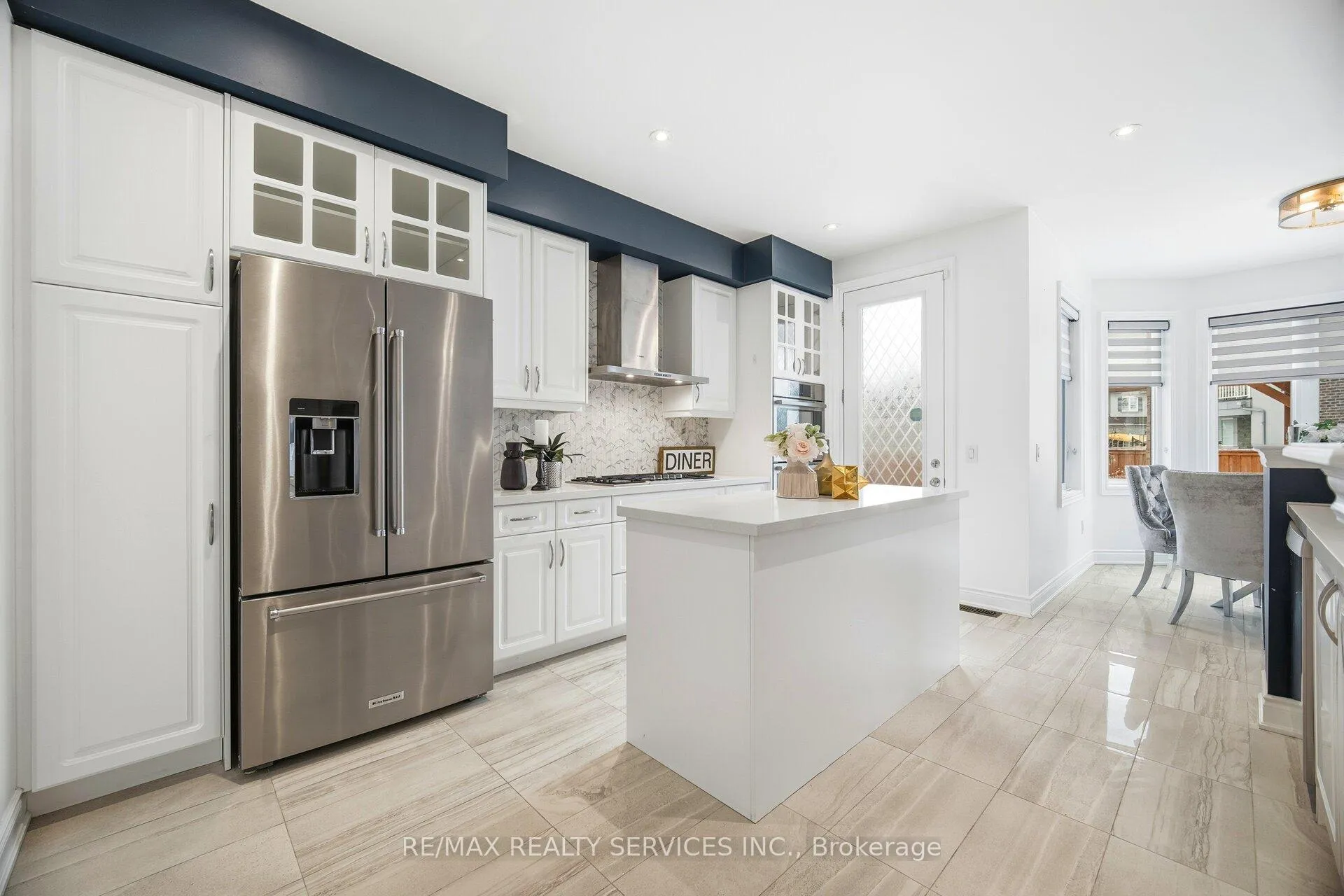 Photo 2 of 72 Bonnieglen Farm Boulevard, Caledon, Rural Caledon — HOMEH