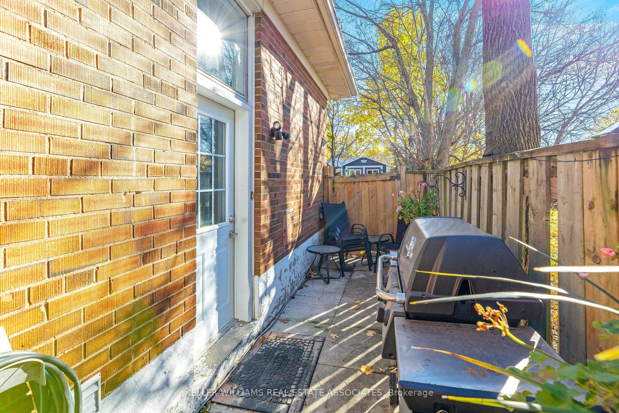 Photo 70 of 2 Gray Gate, Halton Hills, Georgetown — HOMEH