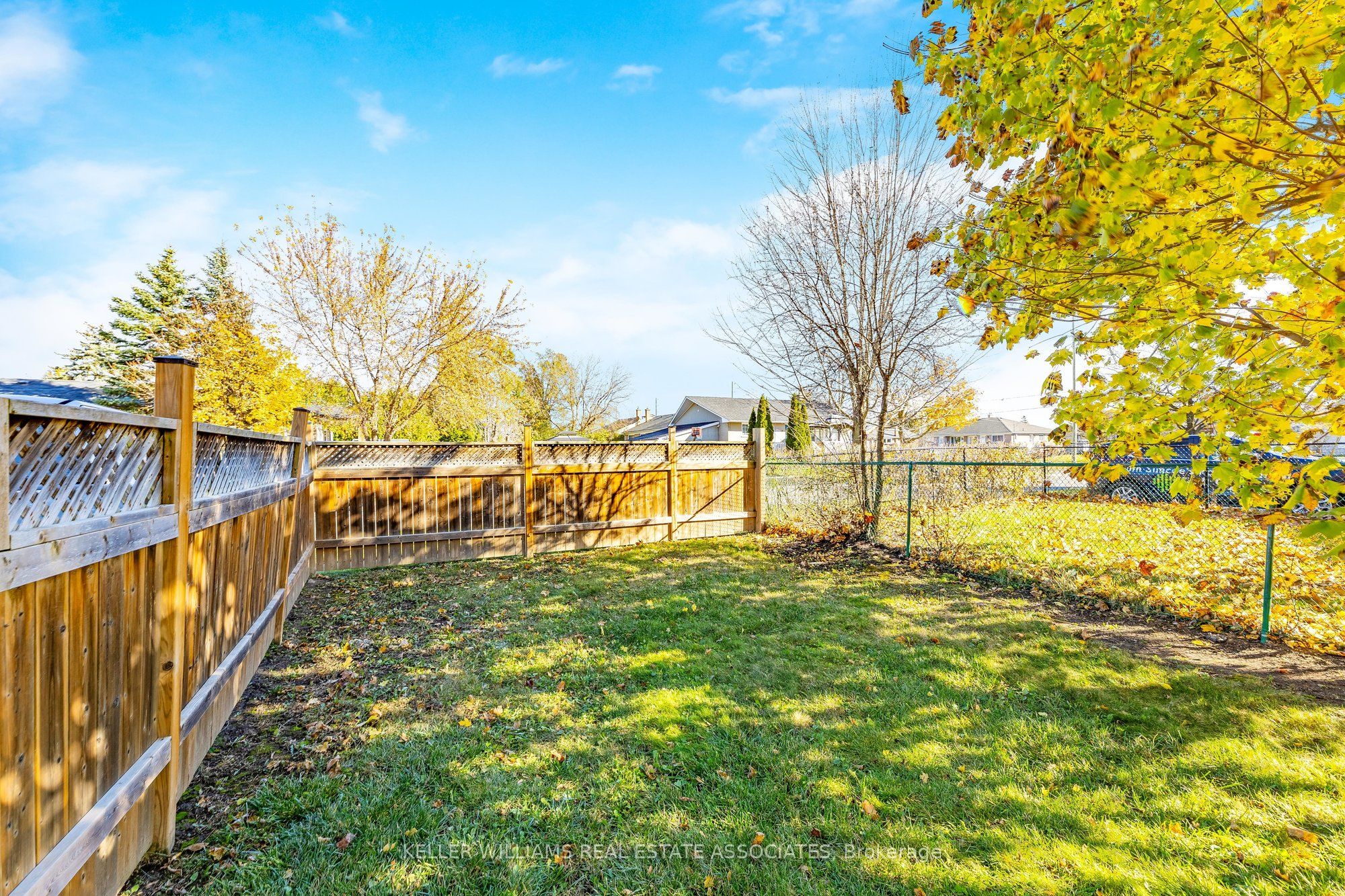 Photo 68 of 2 Gray Gate, Halton Hills, Georgetown — HOMEH