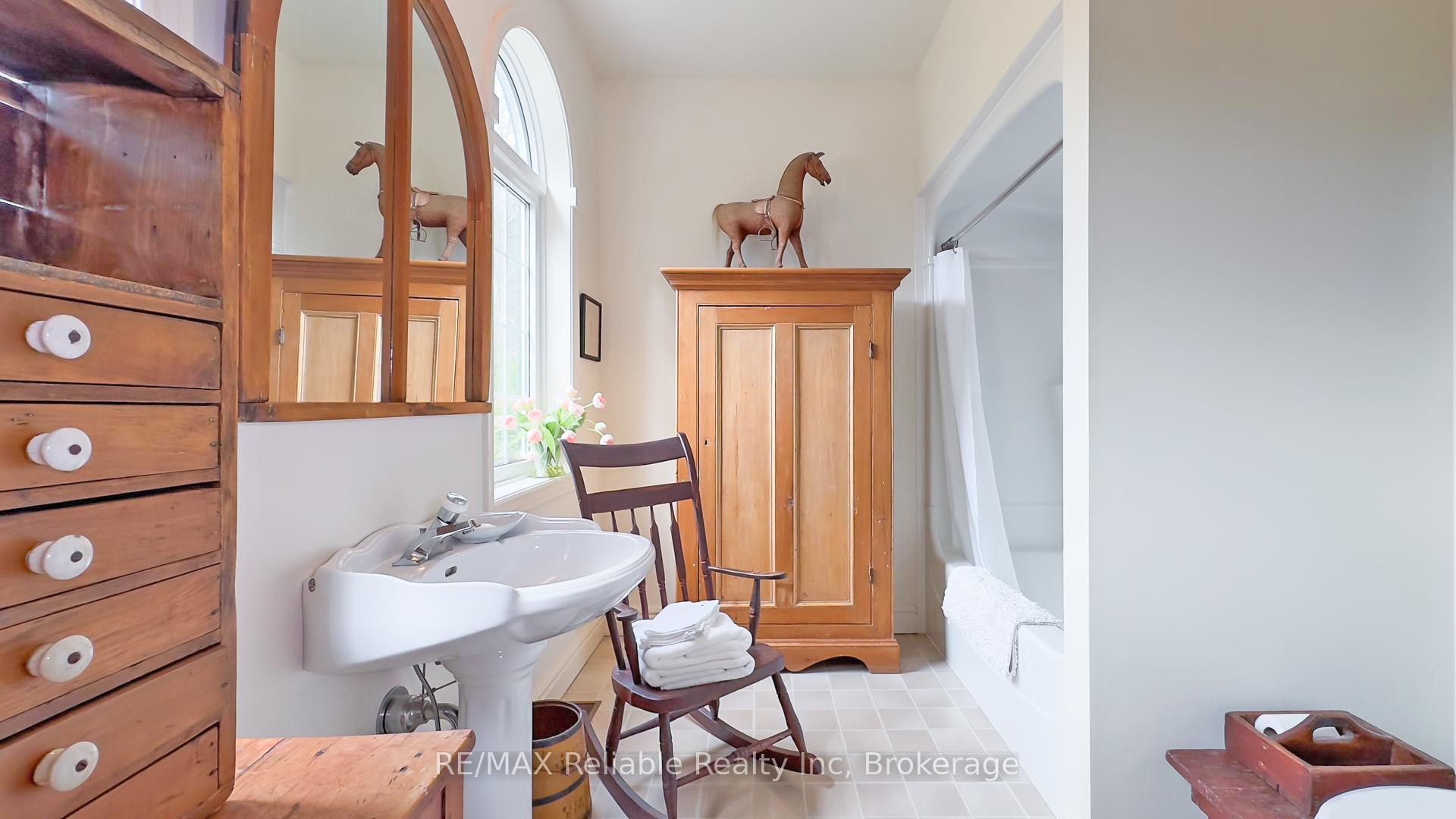 Photo 28 of 38 Cameron Street, Bluewater, Bayfield — HOMEH