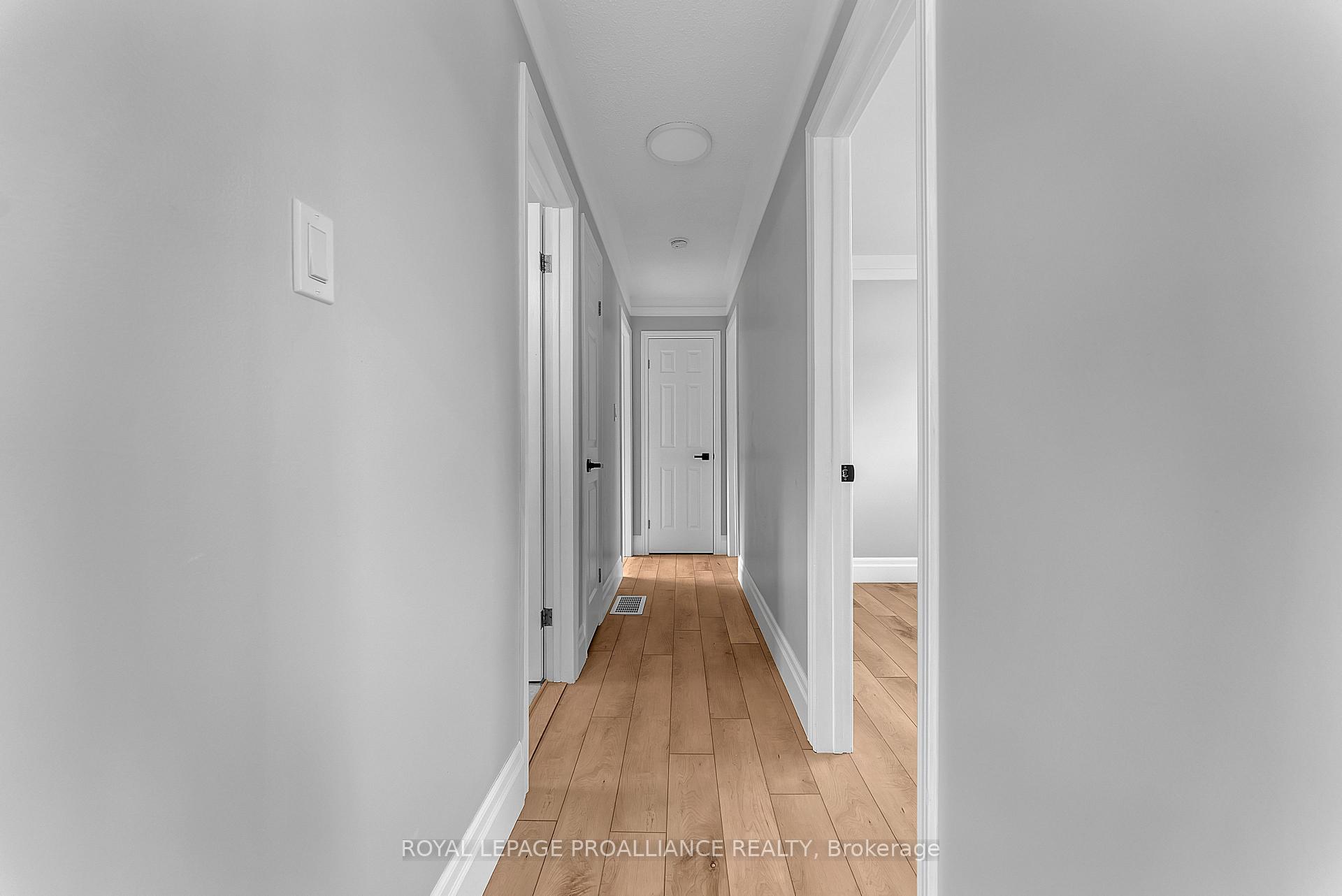 Photo 19 of 42 Roslin Road, Belleville, Thurlow Ward — HOMEH