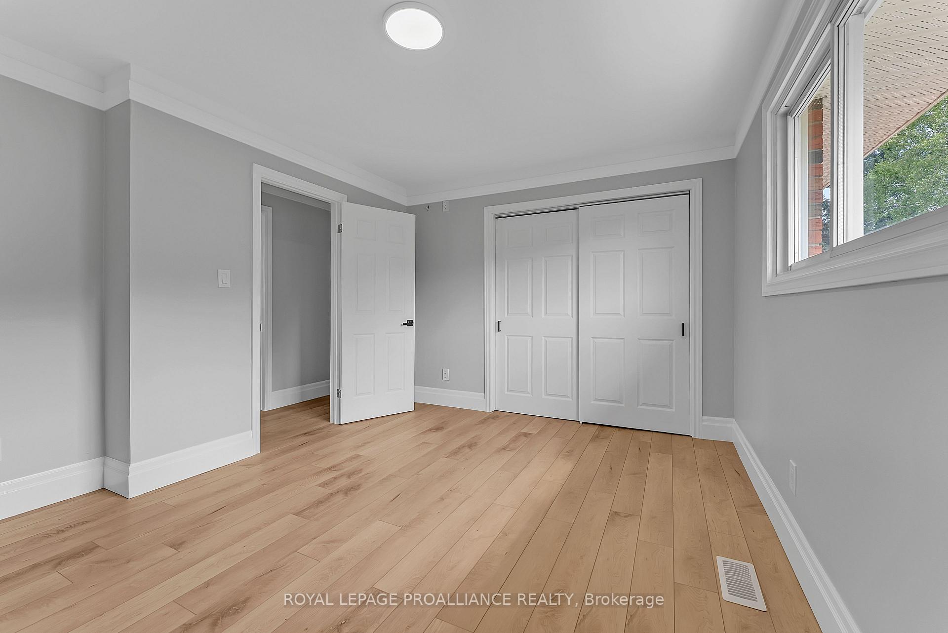 Photo 20 of 42 Roslin Road, Belleville, Thurlow Ward — HOMEH