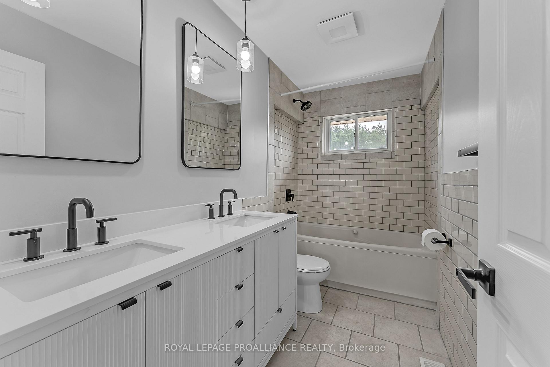 Photo 31 of 42 Roslin Road, Belleville, Thurlow Ward — HOMEH