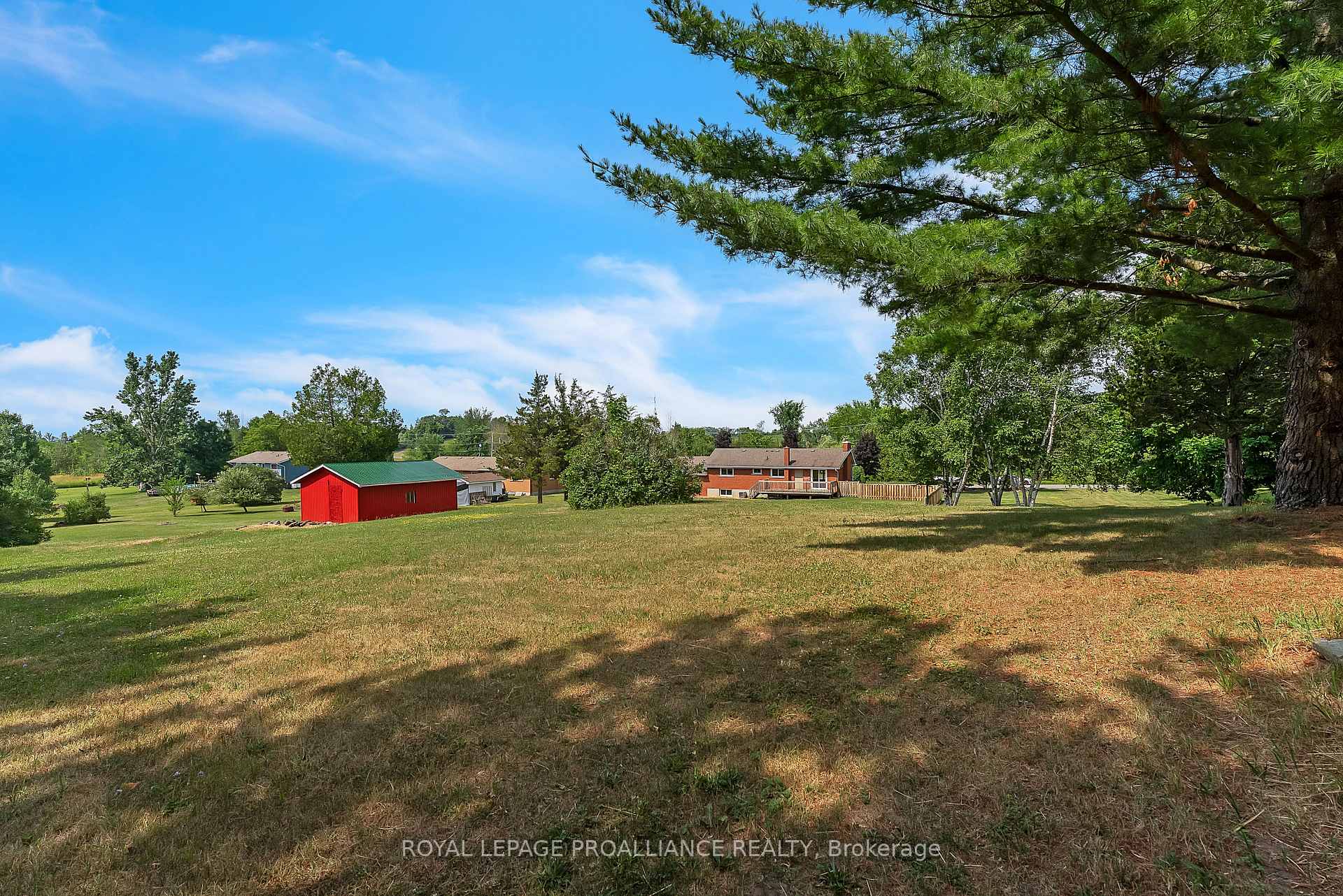 Photo 41 of 42 Roslin Road, Belleville, Thurlow Ward — HOMEH