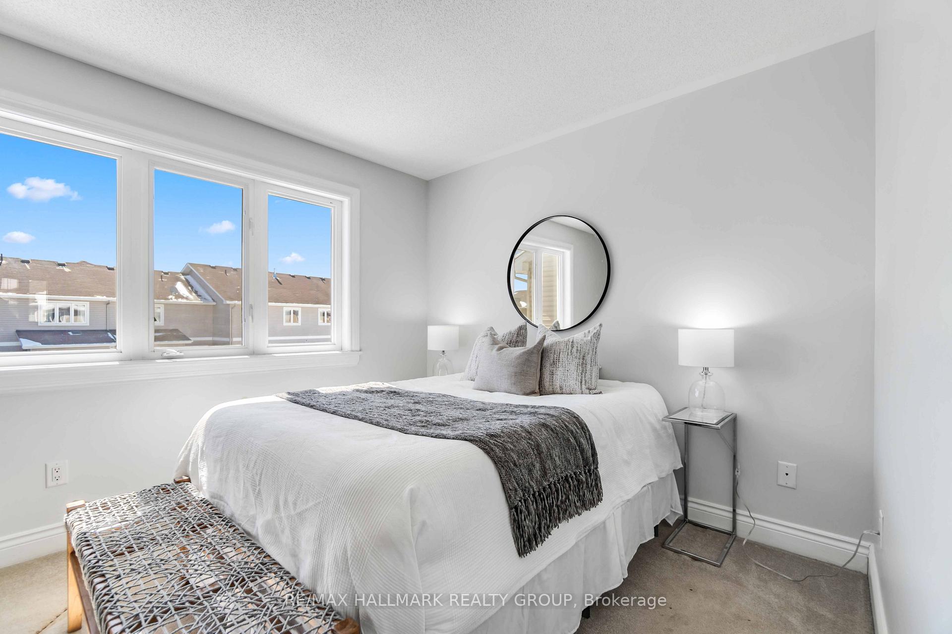 Photo 23 of 36 McGregor Scobie Crescent, Arnprior — HOMEH