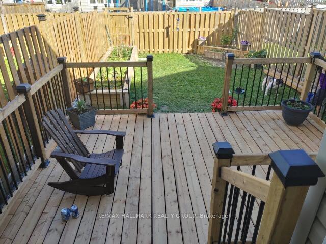 Photo 33 of 36 McGregor Scobie Crescent, Arnprior — HOMEH