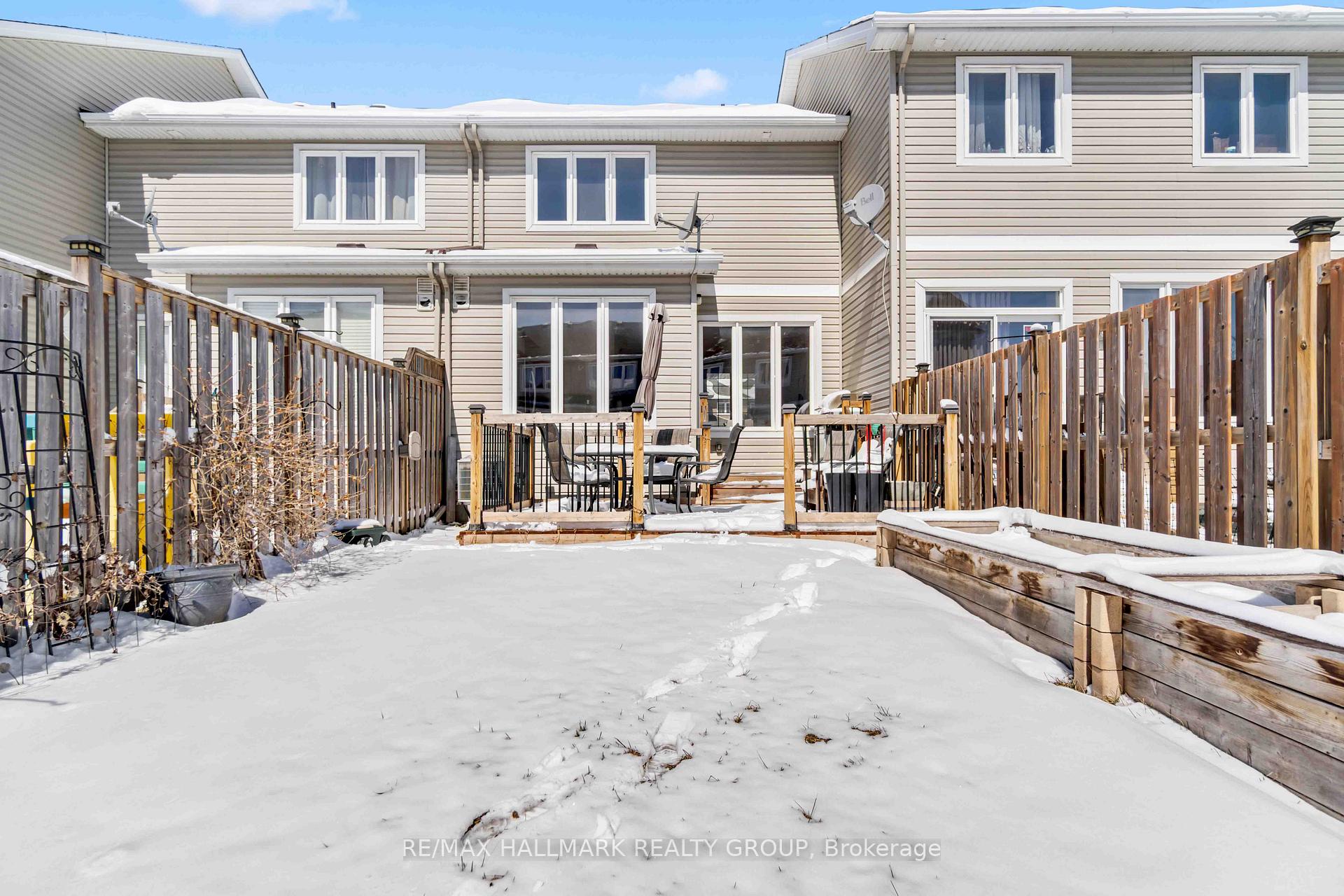 Photo 37 of 36 McGregor Scobie Crescent, Arnprior — HOMEH