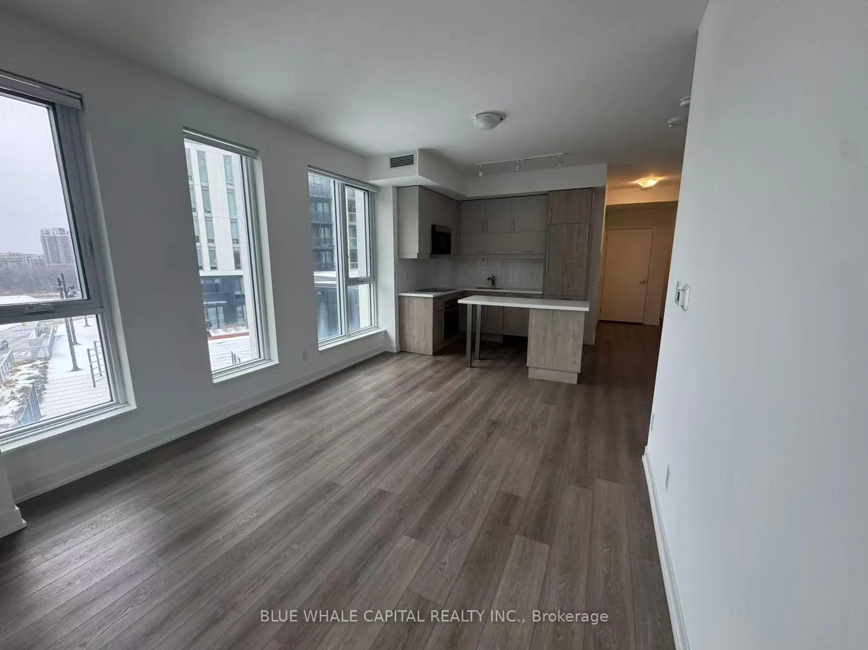 Photo 3 of Unit 727A, 8119 Birchmount Rd, Markham, Unionville — HOMEH