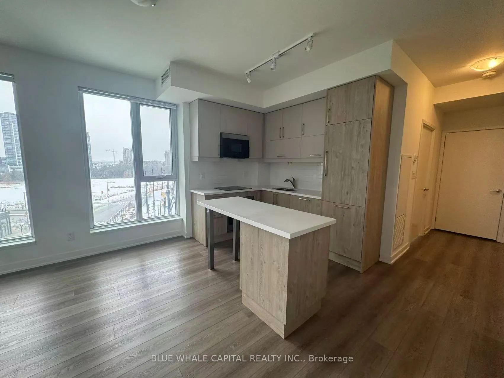 Photo 4 of Unit 727A, 8119 Birchmount Rd, Markham, Unionville — HOMEH