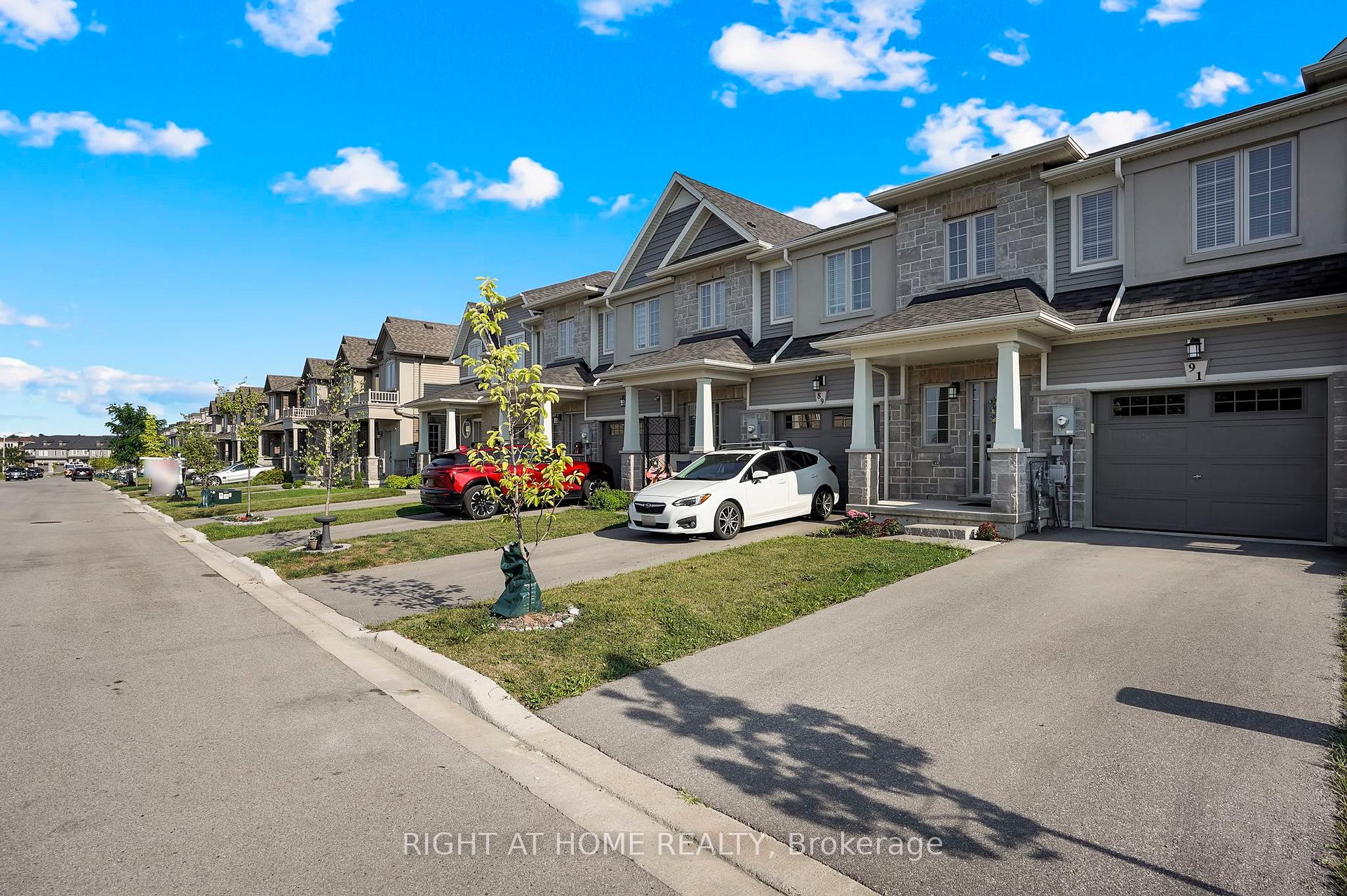 Photo 2 of 91 Beasley Grove, Hamilton, Meadowlands — HOMEH