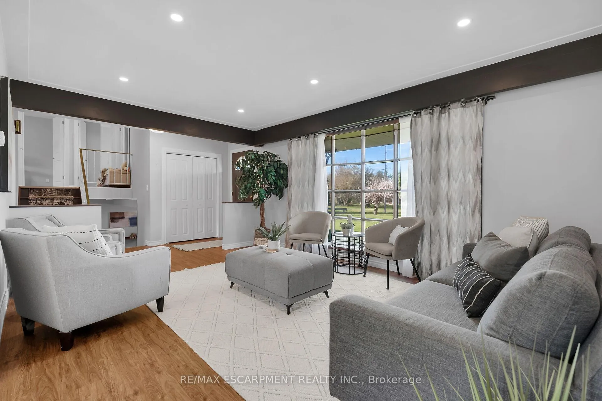 Photo 15 of 944 & 994 #8 Highway, Hamilton, Fruitland — HOMEH