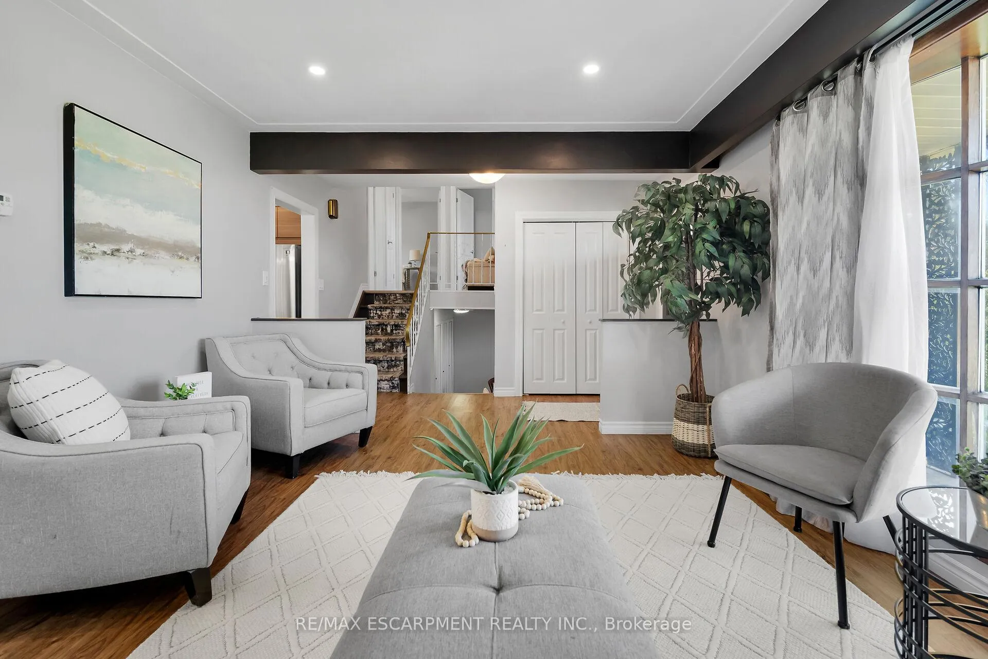 Photo 17 of 944 & 994 #8 Highway, Hamilton, Fruitland — HOMEH