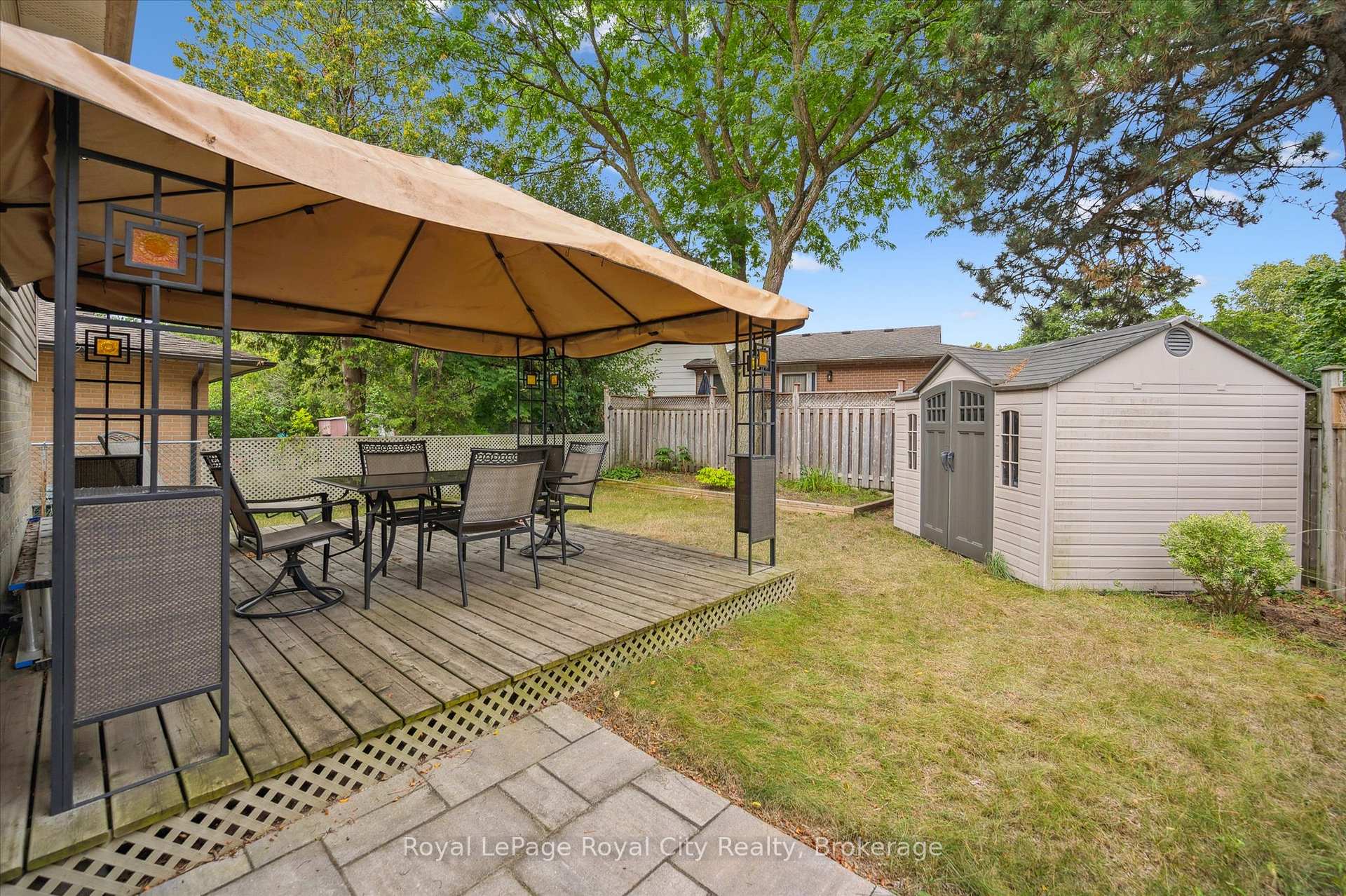 Photo 42 of 47 Argyle Drive, Guelph, Dovercliffe Park/Old University — HOMEH