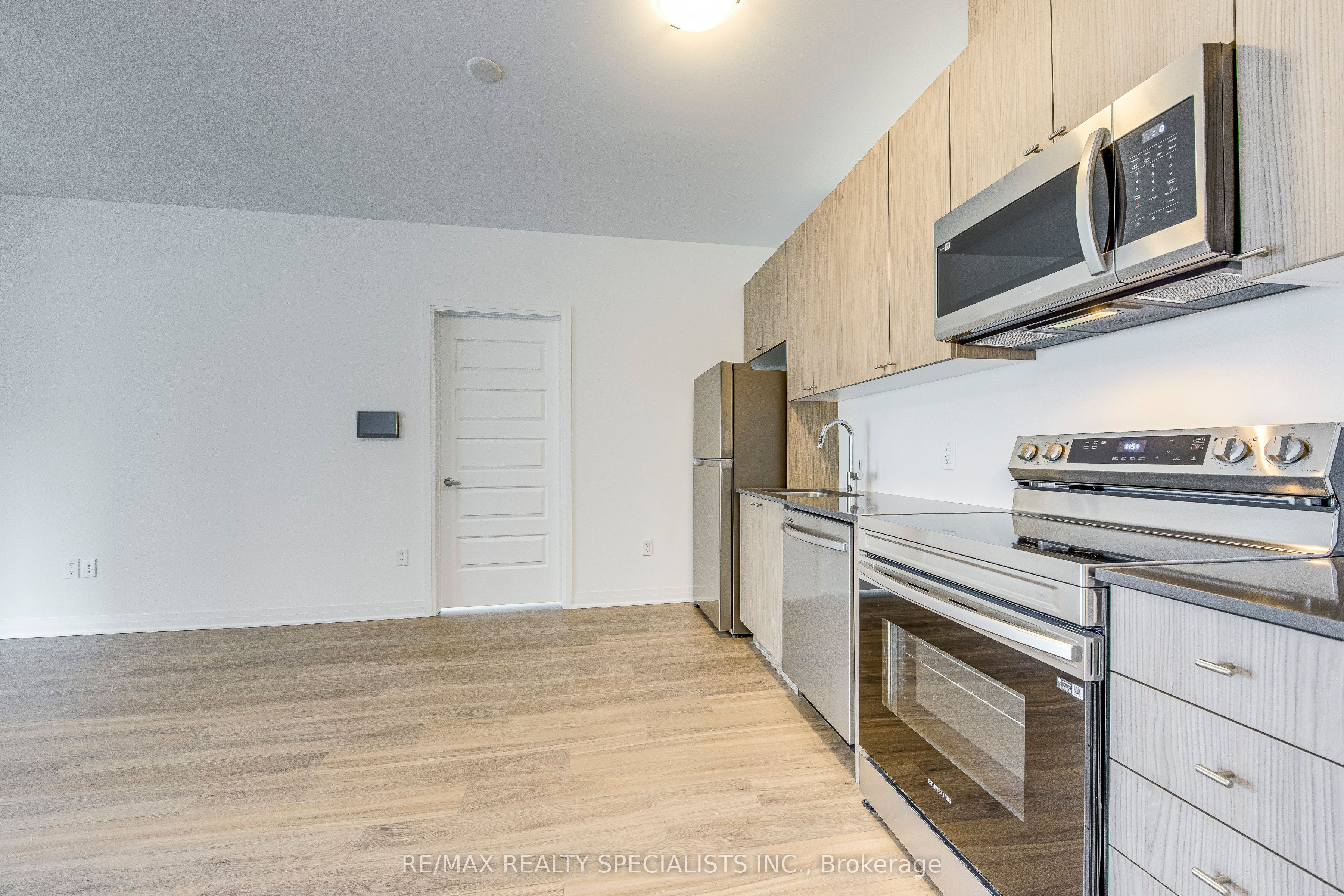 Photo 33 of Unit 120, 480 Gordon Krantz Avenue, Milton, Walker — HOMEH