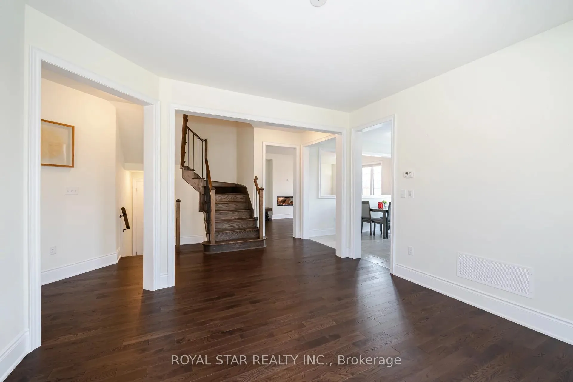 Photo 8 of Unit Upper, 1 Bushwood Trail, Brampton, Northwest Brampton — HOMEH