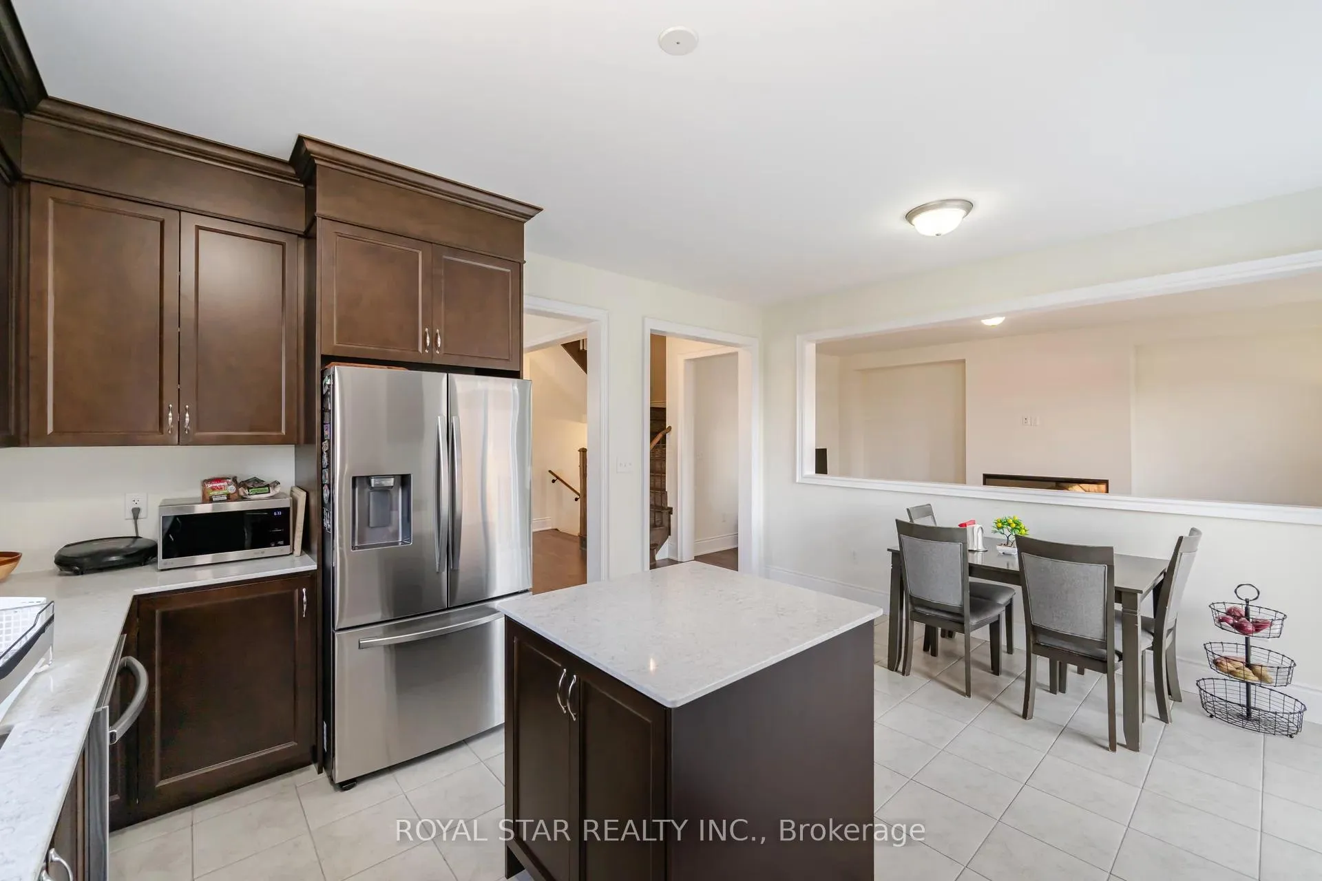 Photo 10 of Unit Upper, 1 Bushwood Trail, Brampton, Northwest Brampton — HOMEH