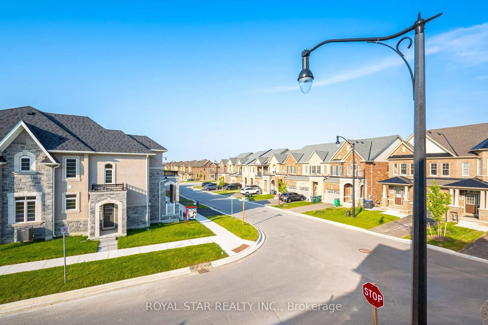 Photo 32 of Unit Upper, 1 Bushwood Trail, Brampton, Northwest Brampton — HOMEH