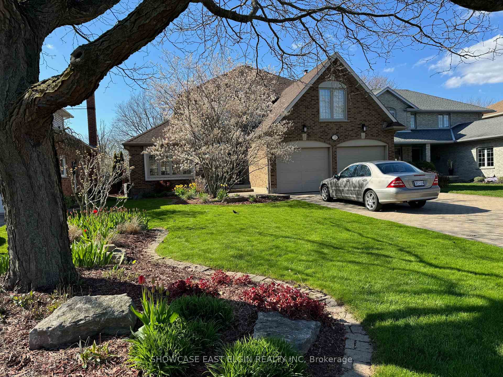 Photo 1 of 28 Sinclair Crescent, Aylmer — HOMEH