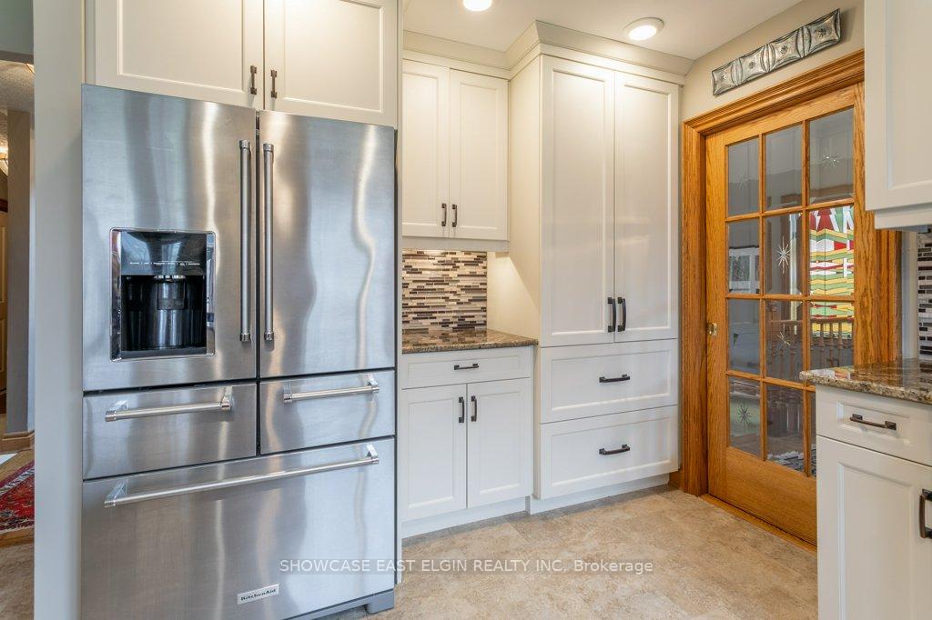 Photo 13 of 28 Sinclair Crescent, Aylmer — HOMEH