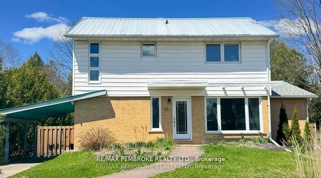 Photo 3 of 13 Highland Crescent, Deep River — HOMEH