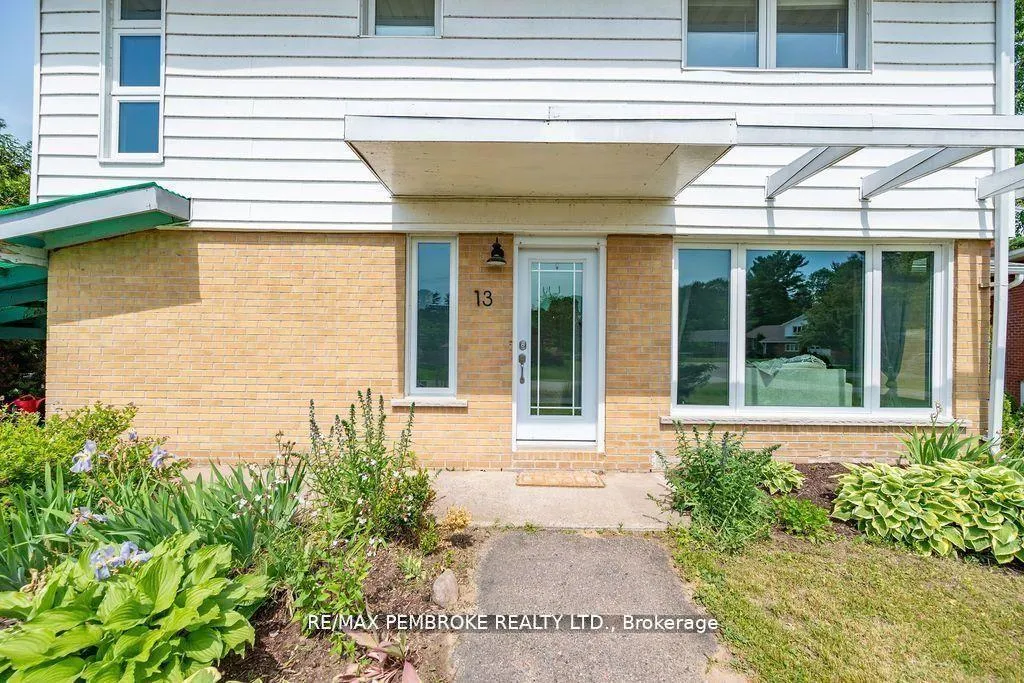 Photo 4 of 13 Highland Crescent, Deep River — HOMEH