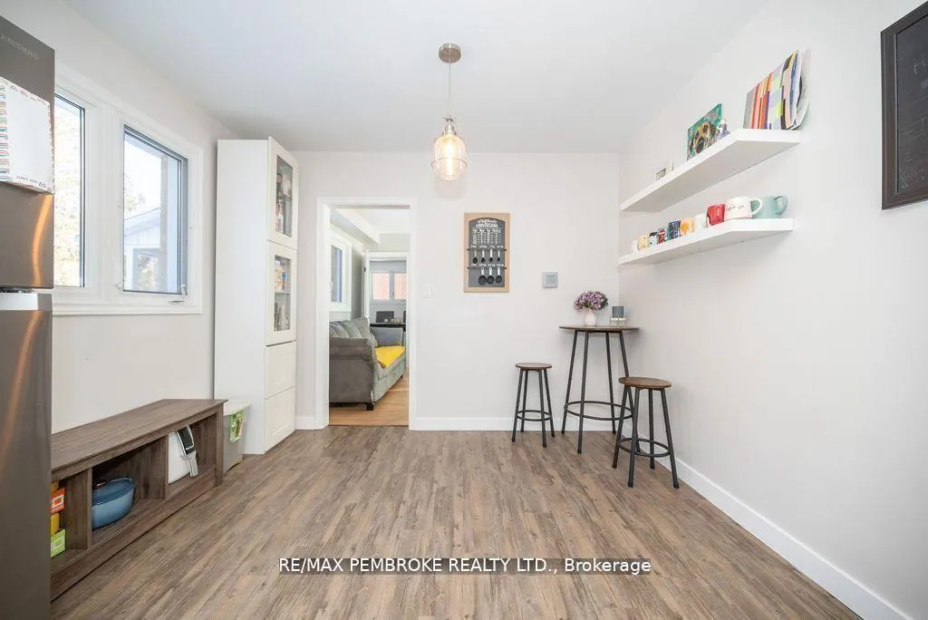 Photo 10 of 13 Highland Crescent, Deep River — HOMEH